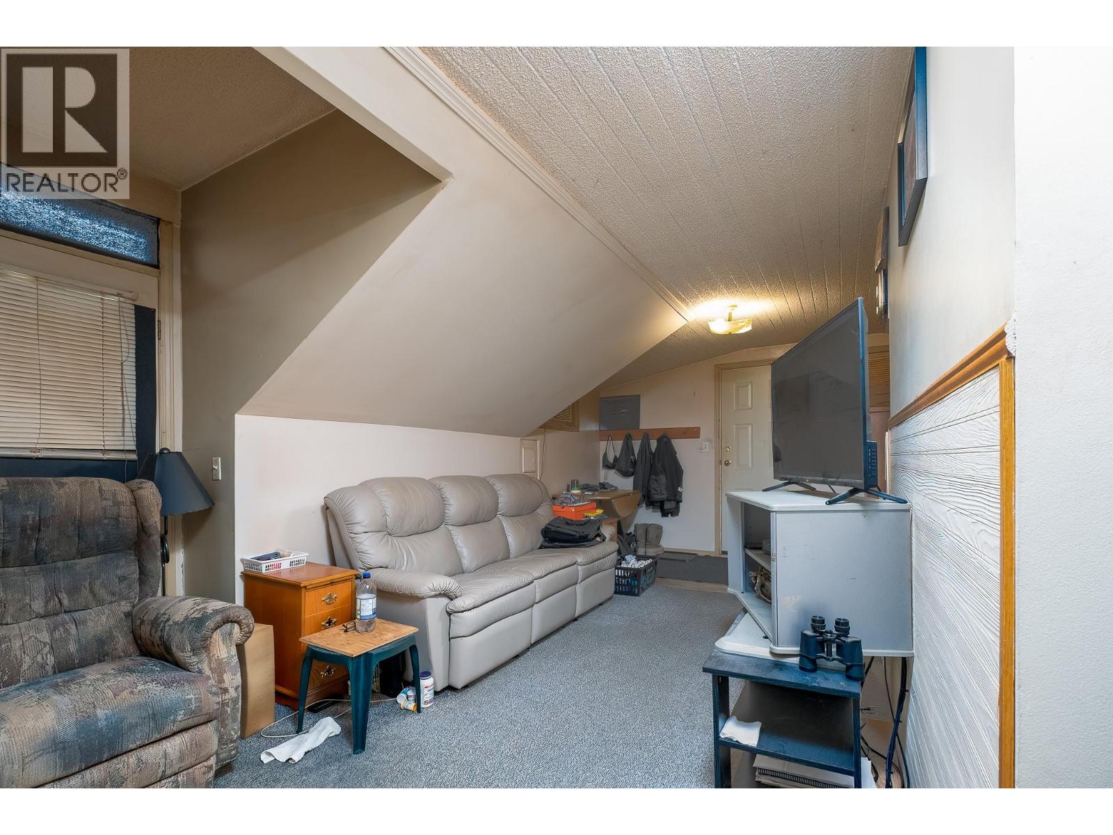 792 Rossland Avenue, Trail, British Columbia  V1R 3N3 - Photo 58 - 10367132