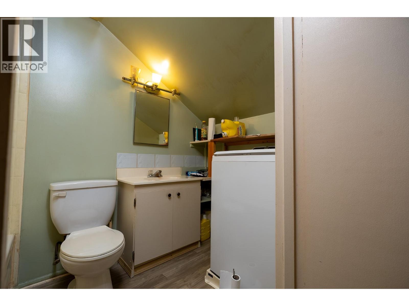 792 Rossland Avenue, Trail, British Columbia  V1R 3N3 - Photo 60 - 10367132