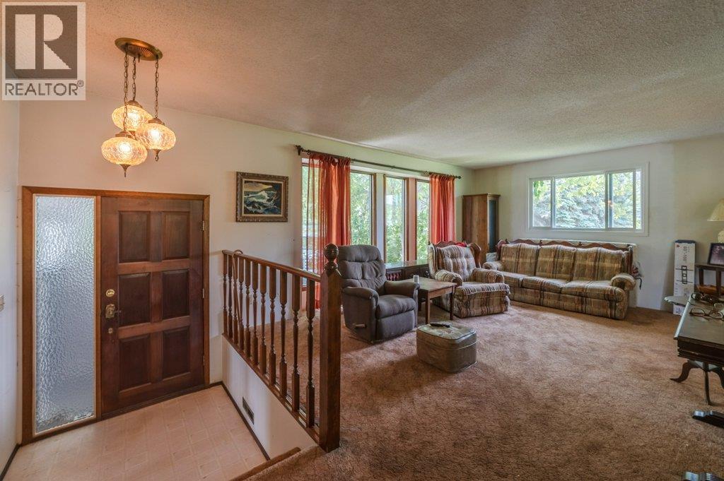 294 Road 18 Road, Oliver, British Columbia  V0H 1T1 - Photo 4 - 10367371