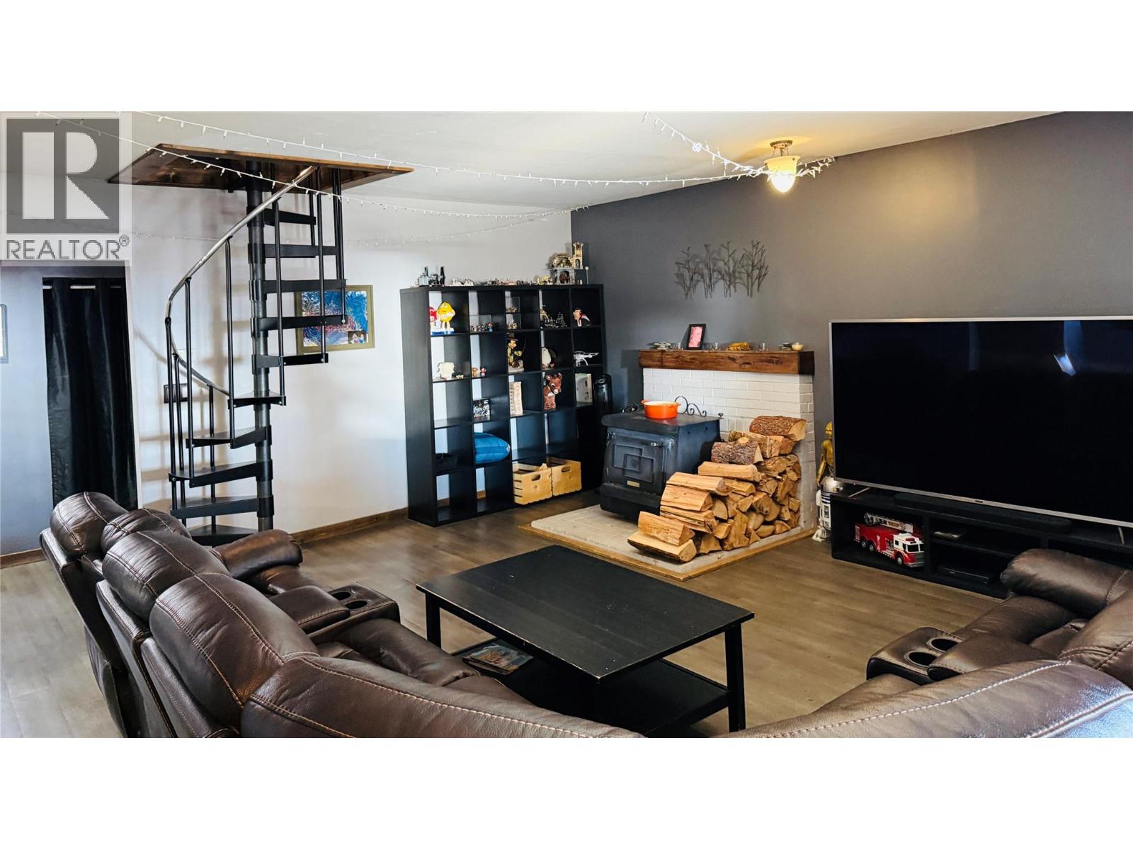 205 Otis Street, Kimberley, British Columbia  V1A 1V4 - Photo 4 - 10363081