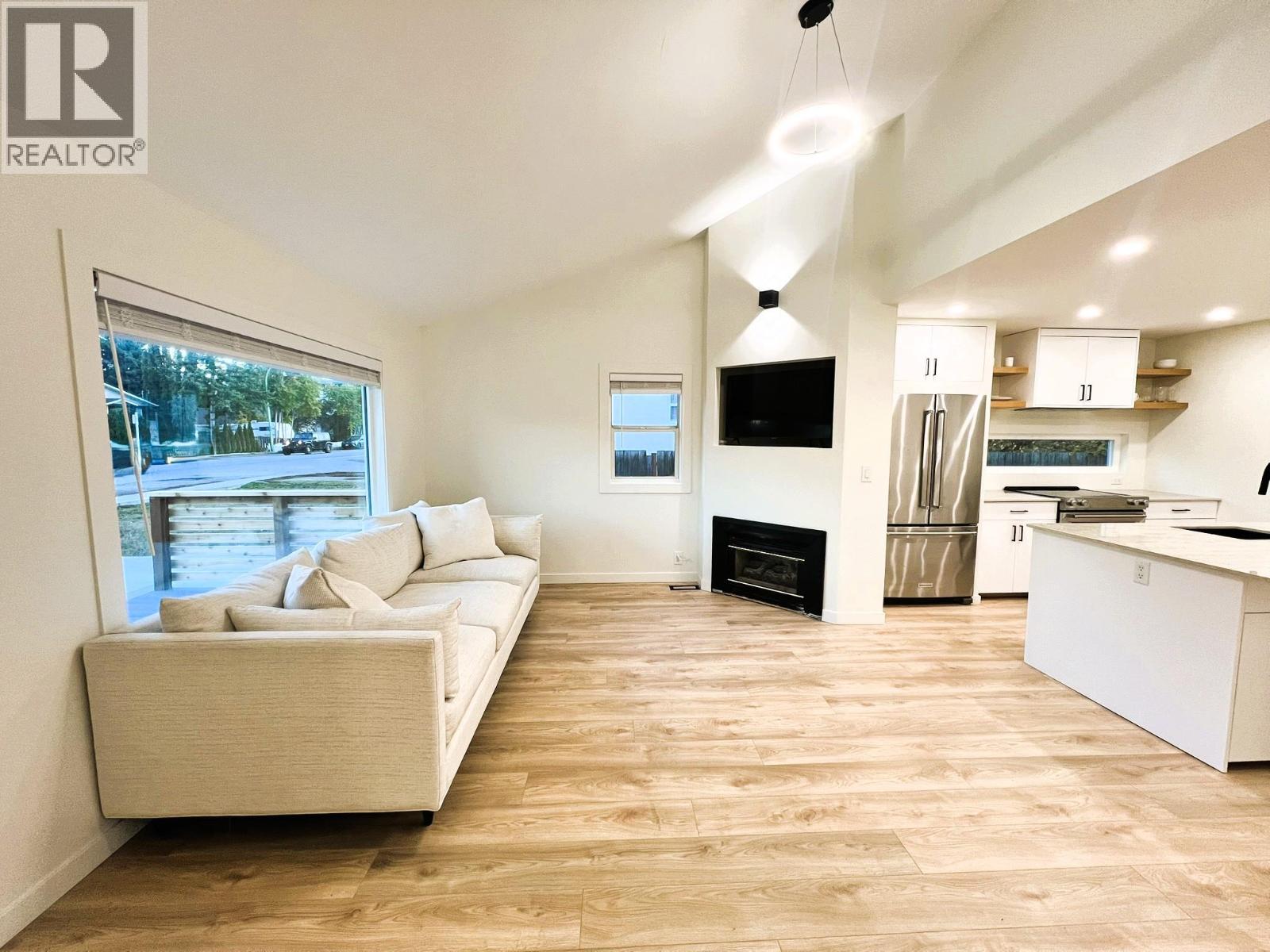 2174 Richter Avenue, Kelowna, British Columbia  V1Y 2P1 - Photo 9 - 10367294