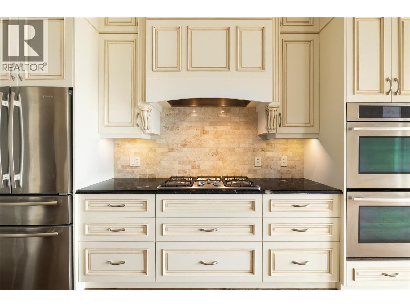 108 Vineyard Way, Vernon, British Columbia  V1H 1Z7 - Photo 13 - 10367349