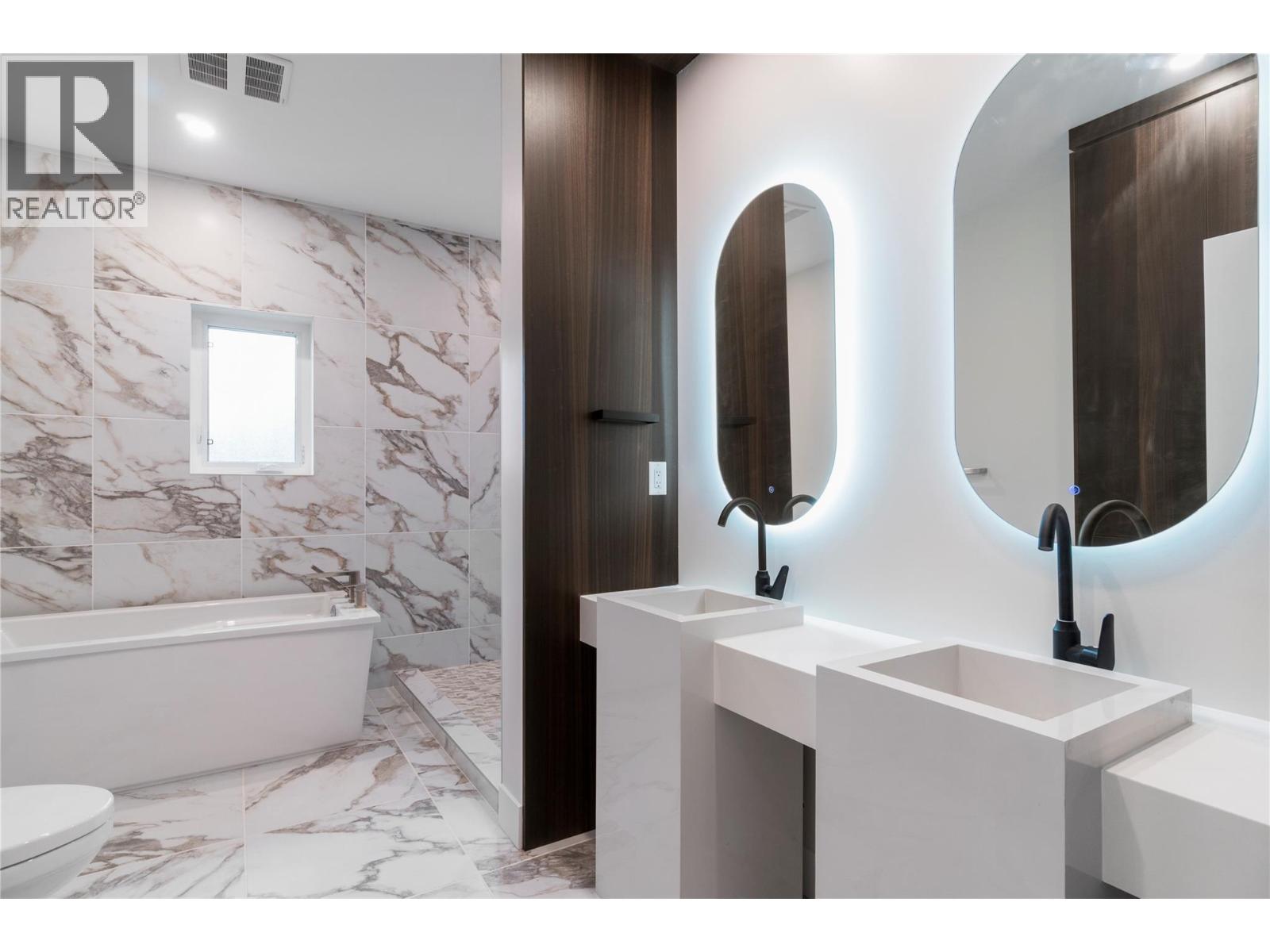 633 9 Street Se, Salmon Arm, British Columbia  V1E 2C2 - Photo 54 - 10366804