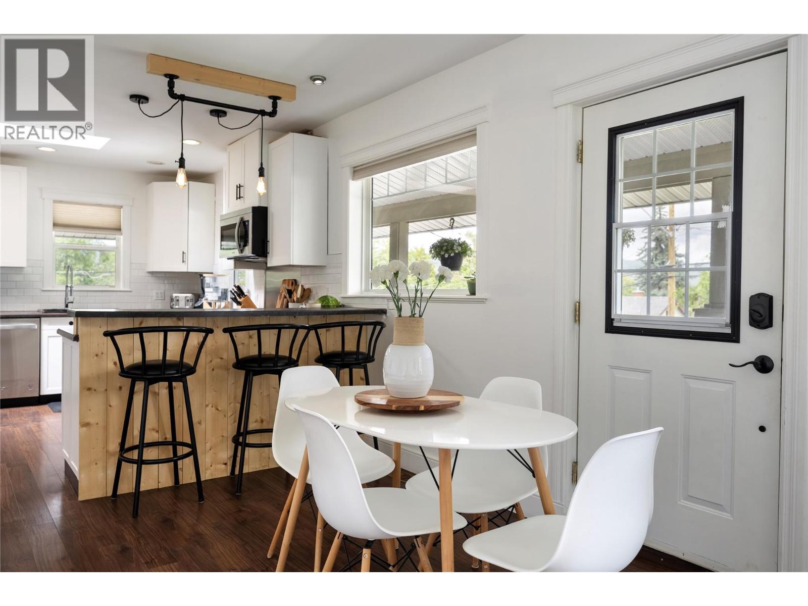 2100 32 Avenue, Vernon, British Columbia  V1T 2K2 - Photo 11 - 10367220