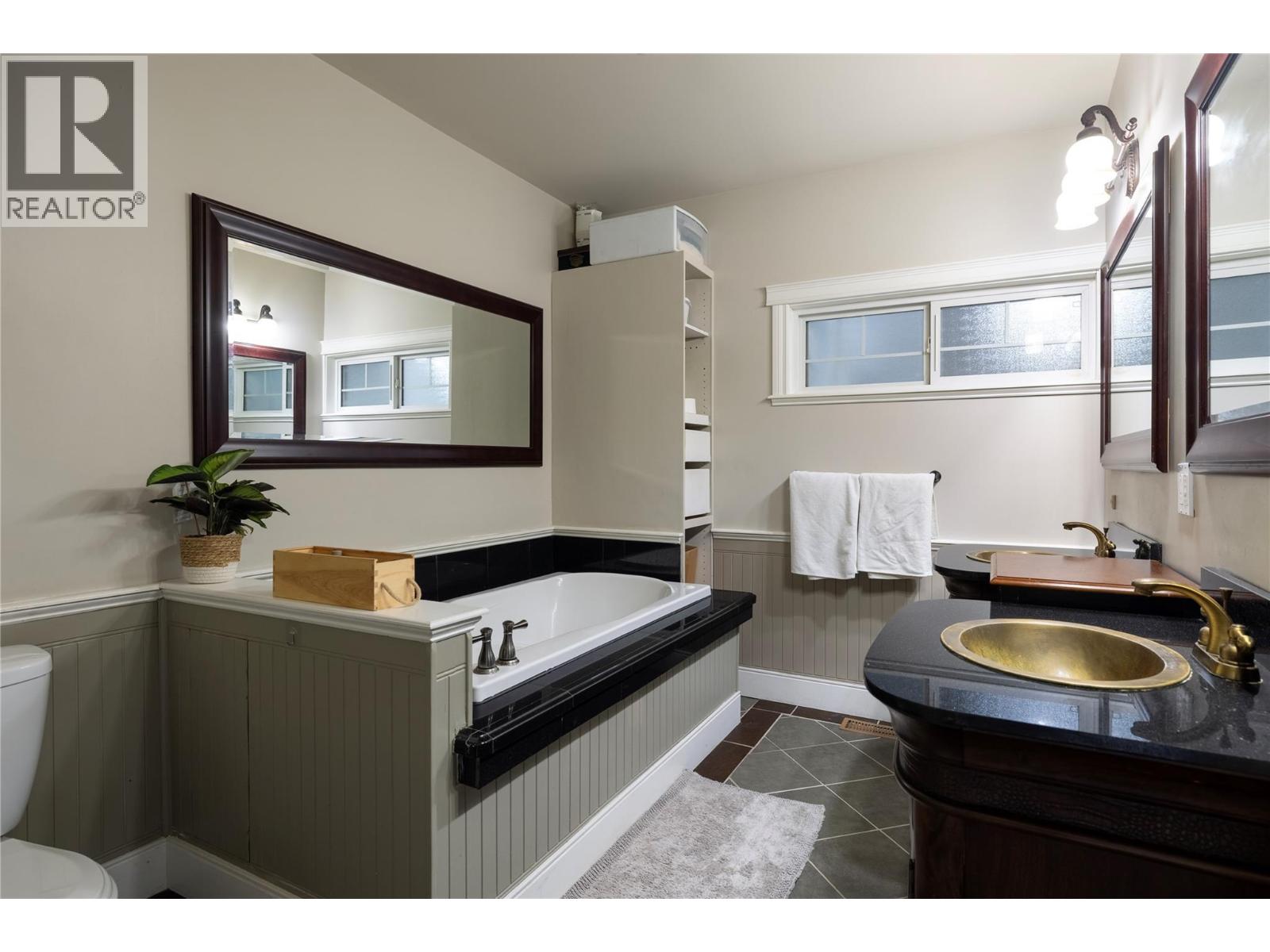 2100 32 Avenue, Vernon, British Columbia  V1T 2K2 - Photo 18 - 10367220