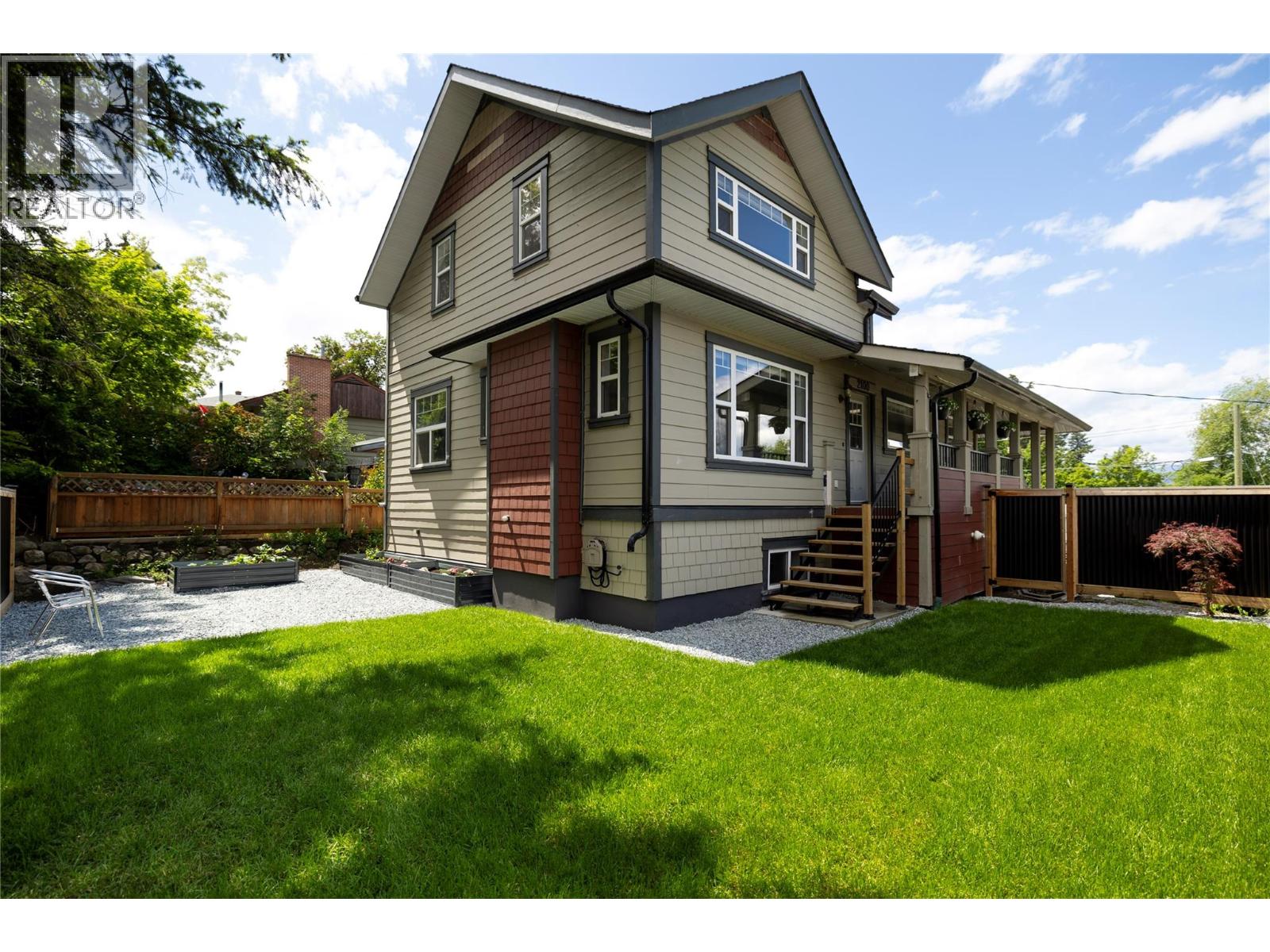 2100 32 Avenue, Vernon, British Columbia  V1T 2K2 - Photo 2 - 10367220