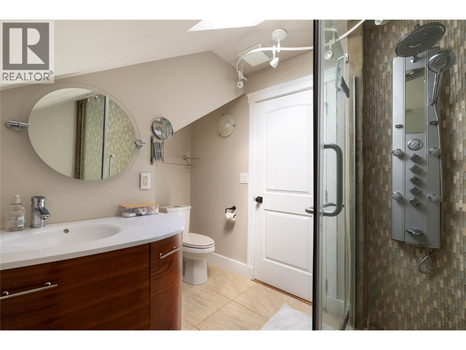 2100 32 Avenue, Vernon, British Columbia  V1T 2K2 - Photo 24 - 10367220