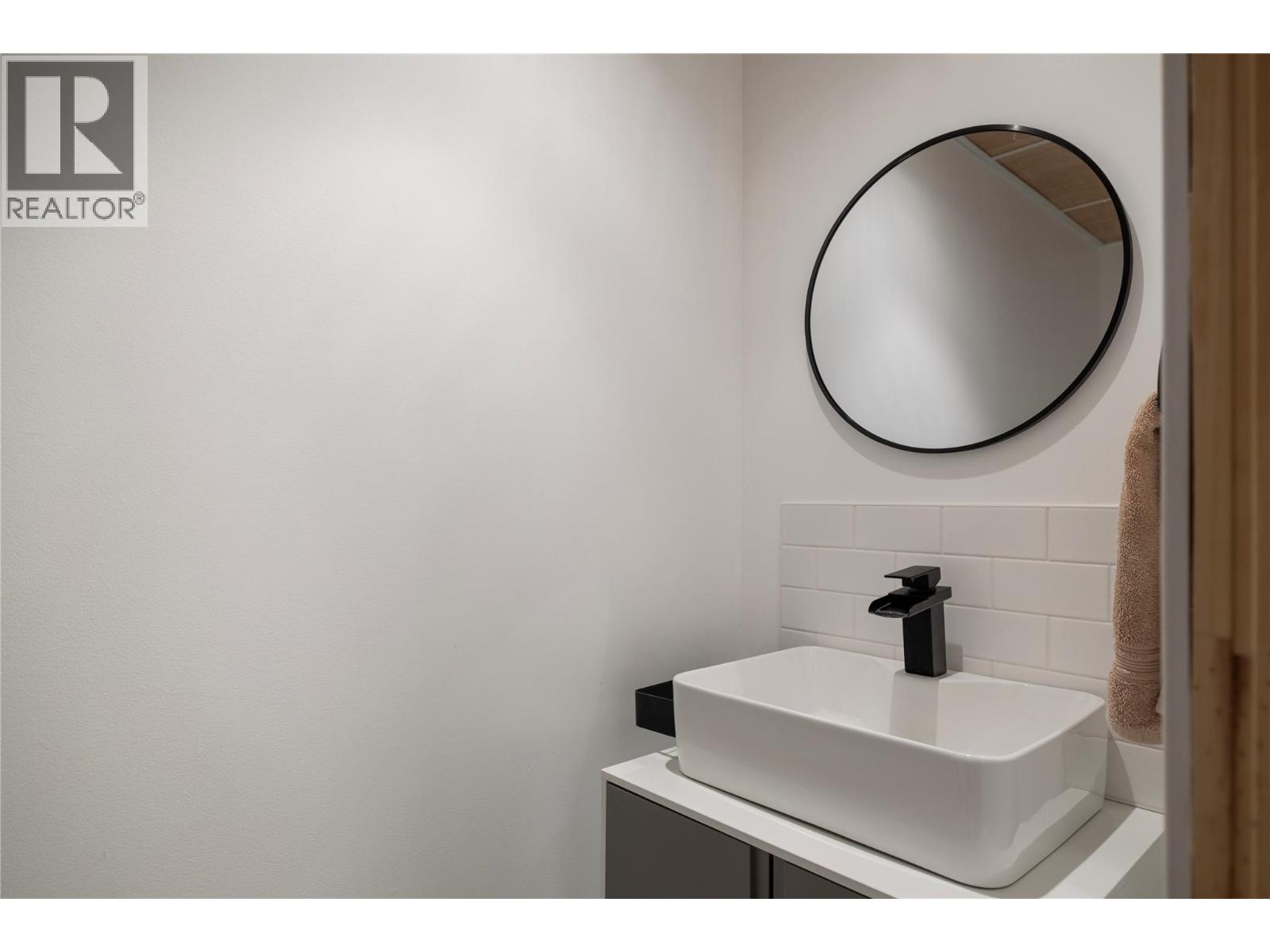 2100 32 Avenue, Vernon, British Columbia  V1T 2K2 - Photo 27 - 10367220