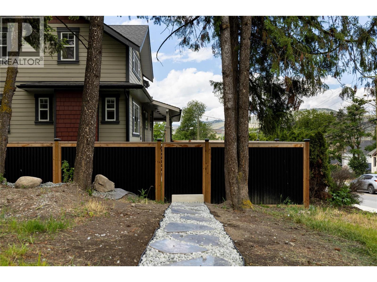 2100 32 Avenue, Vernon, British Columbia  V1T 2K2 - Photo 33 - 10367220