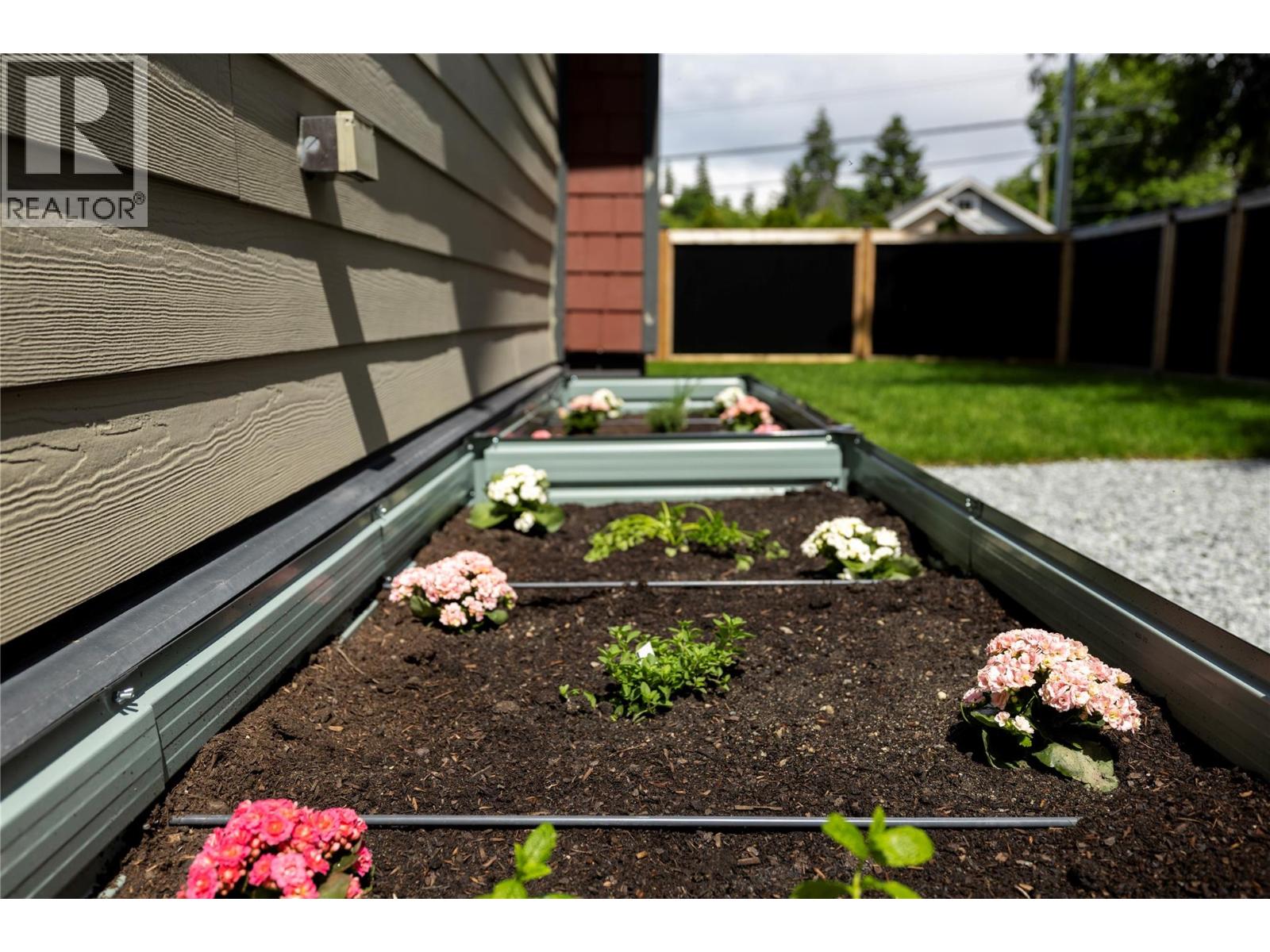 2100 32 Avenue, Vernon, British Columbia  V1T 2K2 - Photo 49 - 10367220