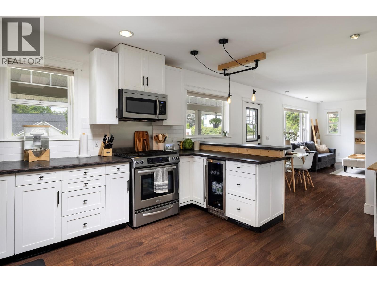 2100 32 Avenue, Vernon, British Columbia  V1T 2K2 - Photo 5 - 10367220