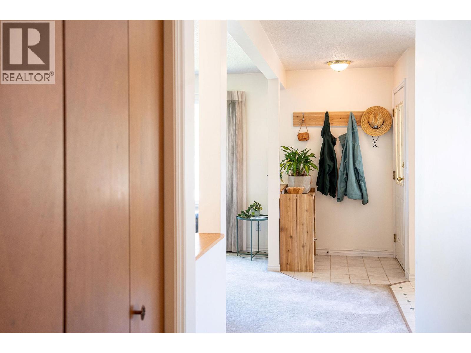 815 Fourth Street E, Revelstoke, British Columbia  V0E 2S0 - Photo 12 - 10365720