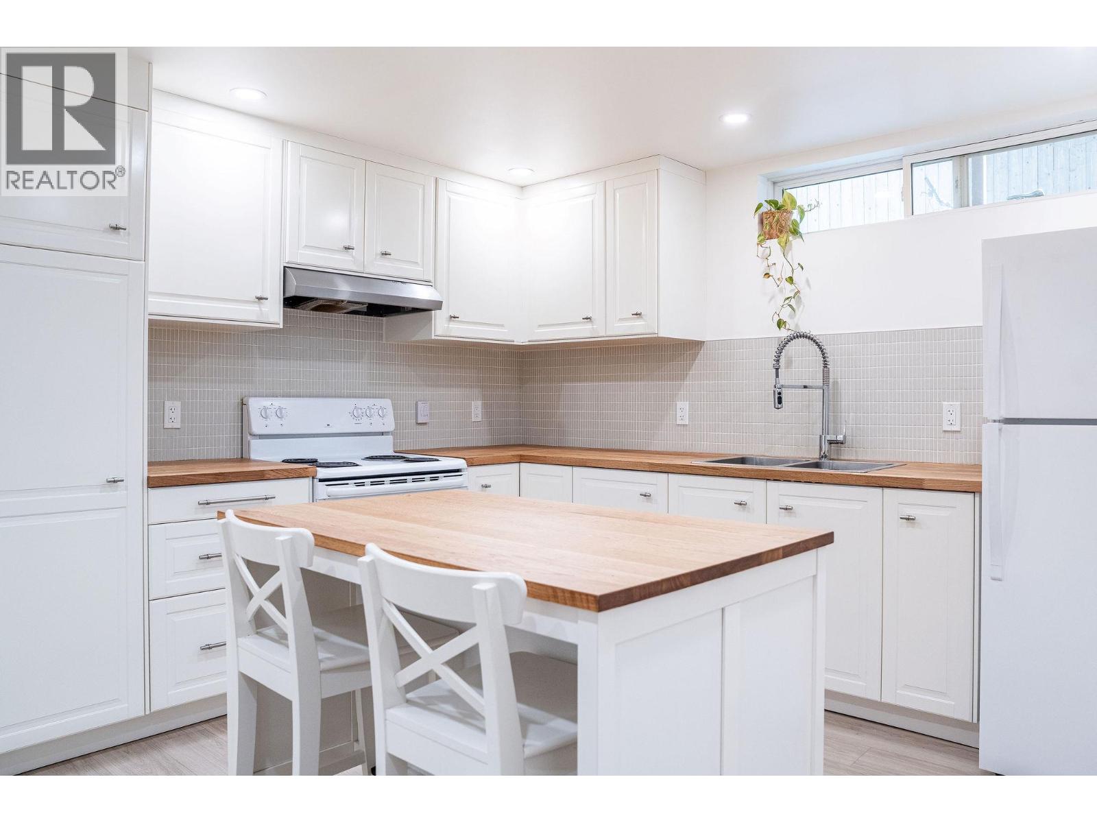 815 Fourth Street E, Revelstoke, British Columbia  V0E 2S0 - Photo 21 - 10365720