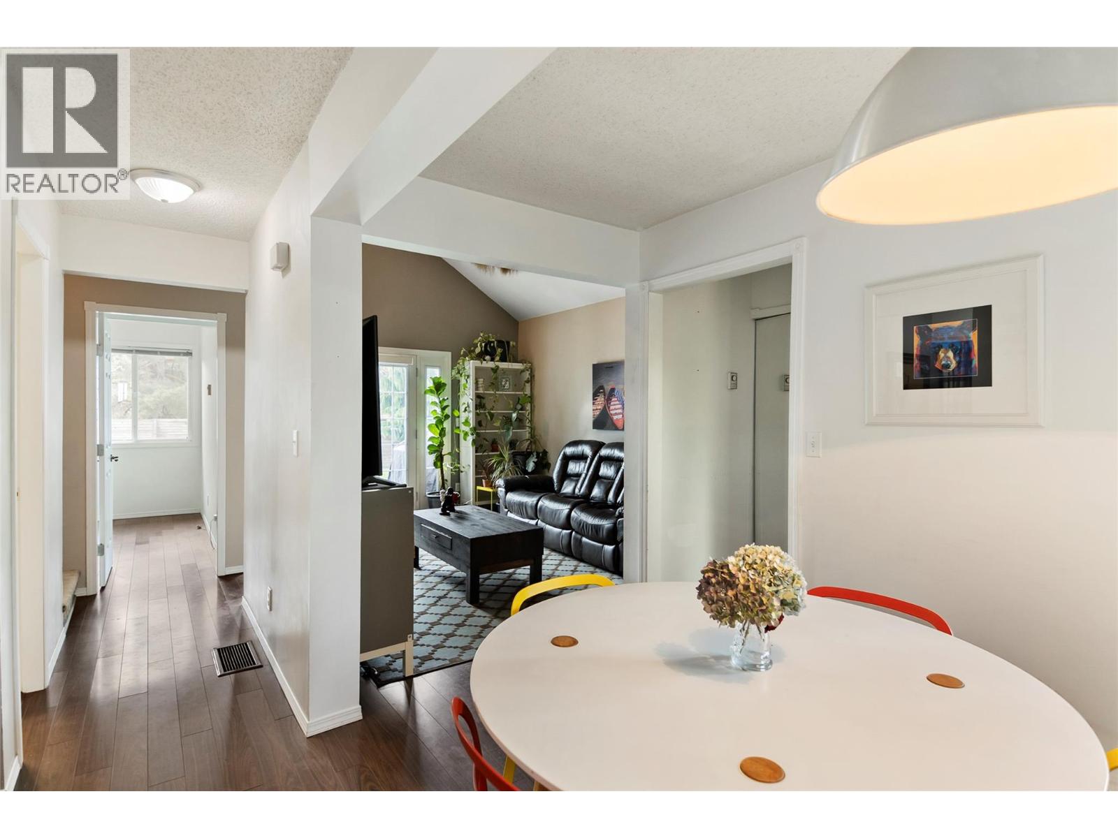 141 Greely Crescent, Revelstoke, British Columbia  V0E 2S0 - Photo 9 - 10367381