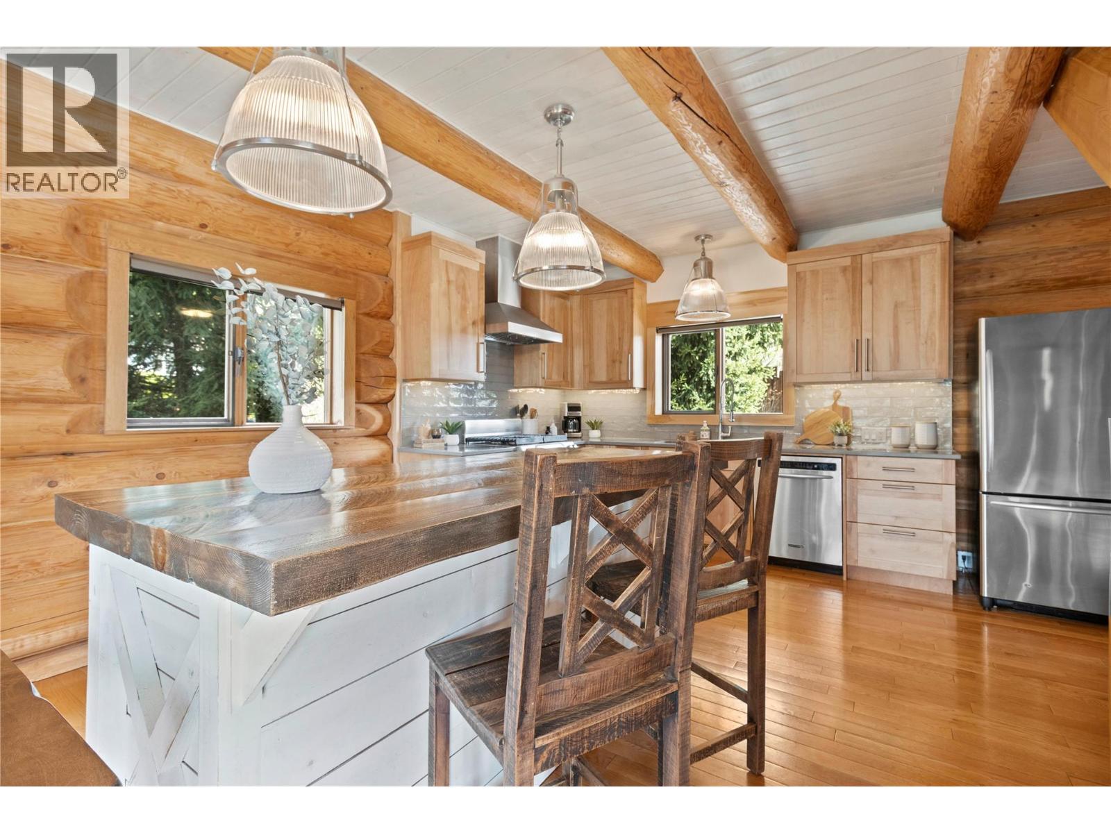 3667 Braelyn Road, Tappen, British Columbia  V0E 2X1 - Photo 10 - 10367202