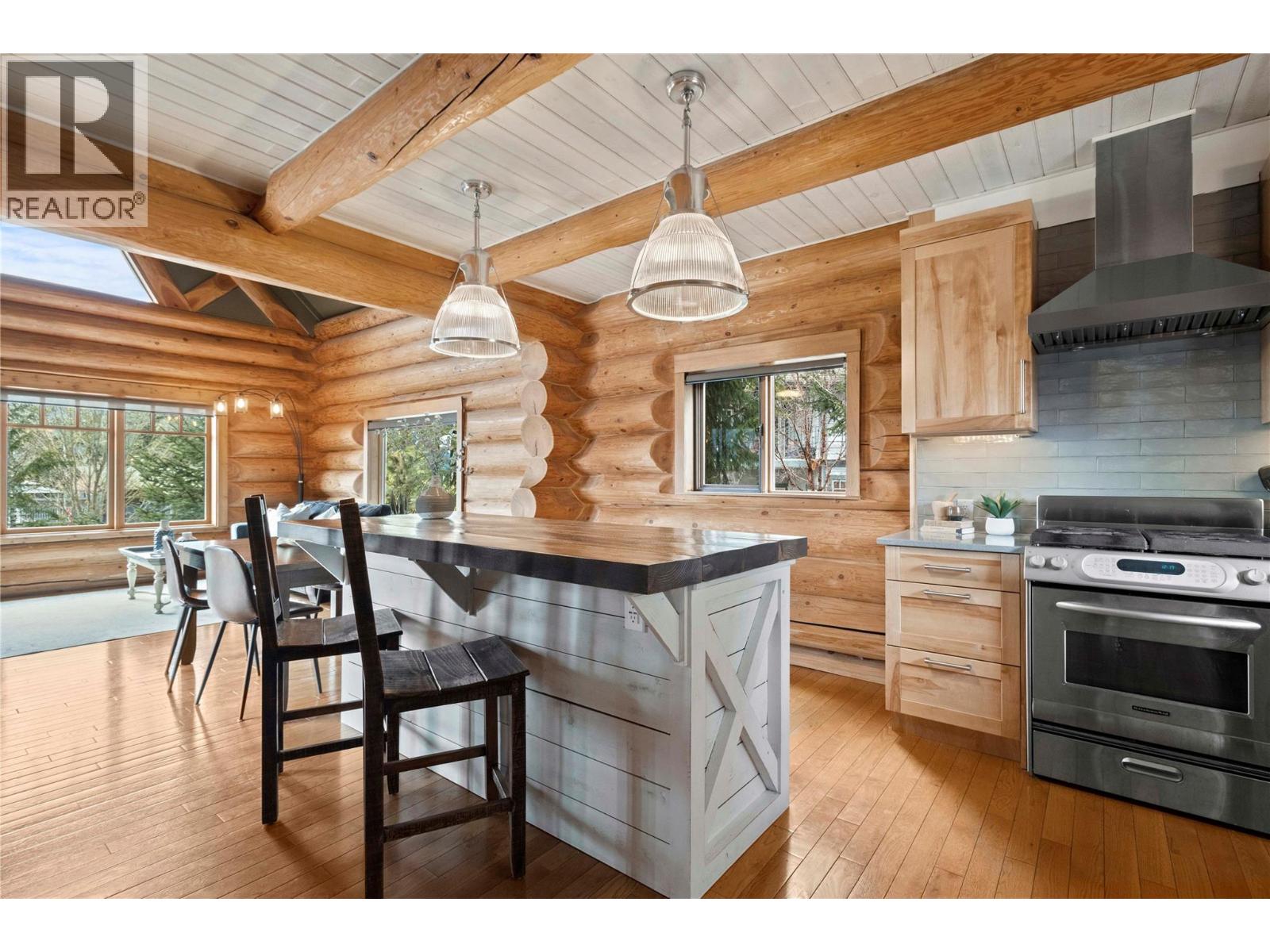 3667 Braelyn Road, Tappen, British Columbia  V0E 2X1 - Photo 11 - 10367202