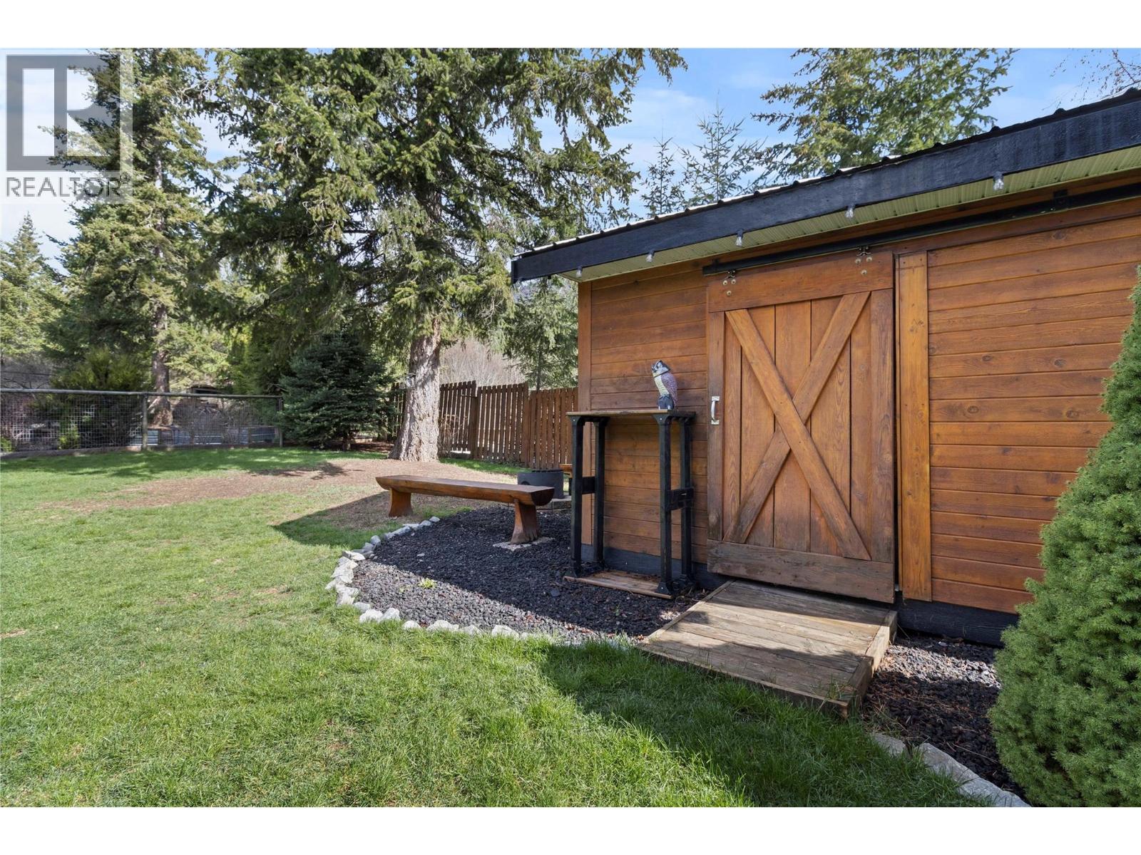 3667 Braelyn Road, Tappen, British Columbia  V0E 2X1 - Photo 24 - 10367202