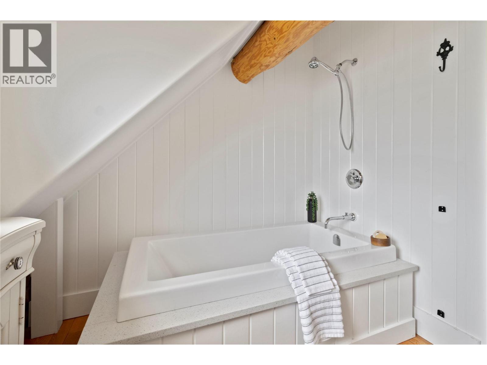 3667 Braelyn Road, Tappen, British Columbia  V0E 2X1 - Photo 34 - 10367202