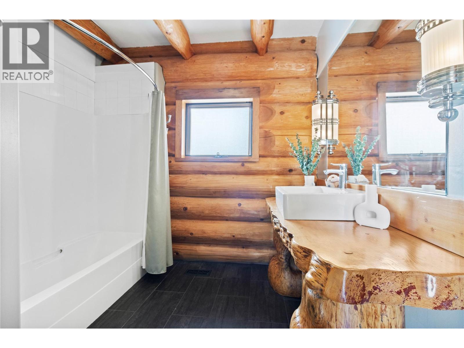 3667 Braelyn Road, Tappen, British Columbia  V0E 2X1 - Photo 42 - 10367202