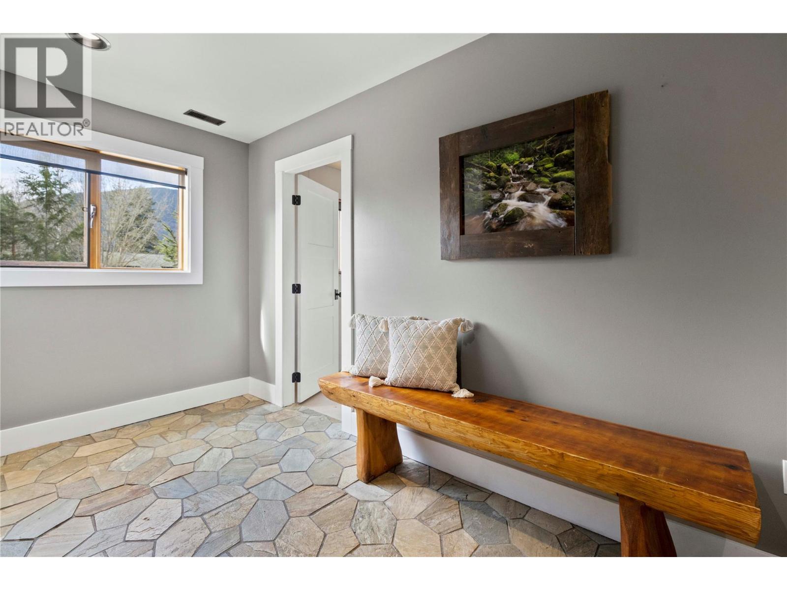 3667 Braelyn Road, Tappen, British Columbia  V0E 2X1 - Photo 46 - 10367202