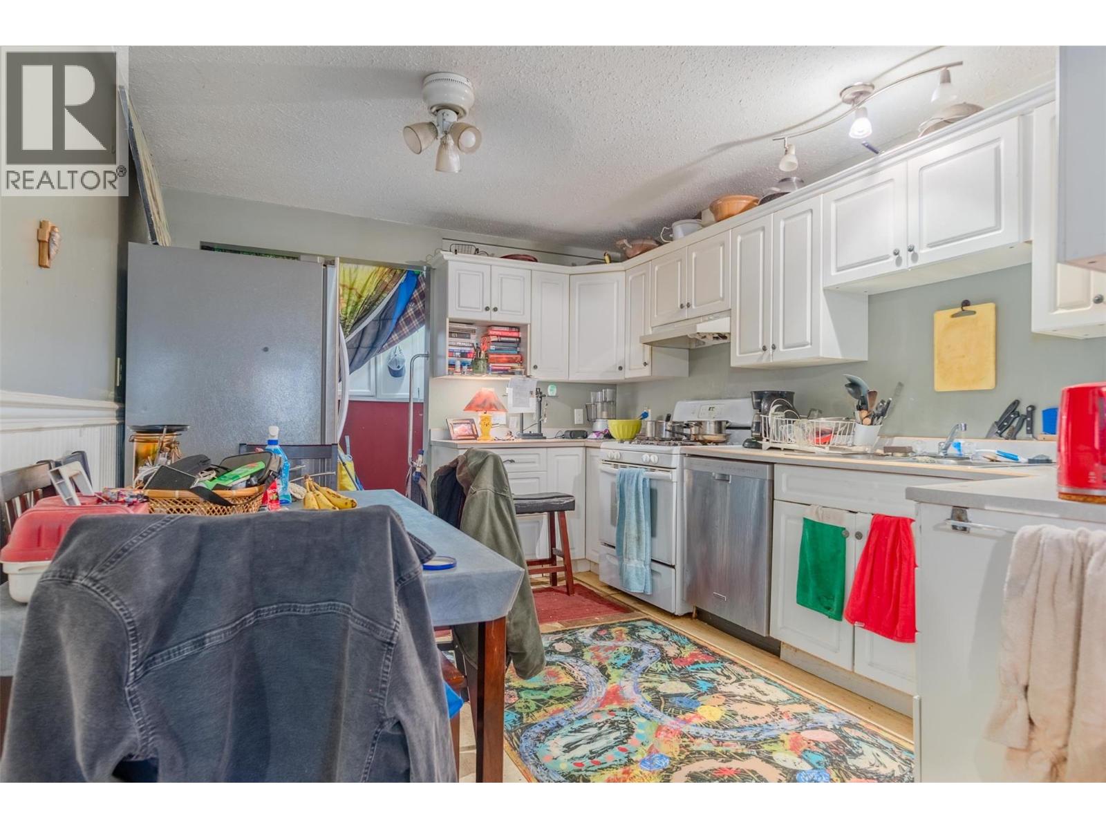 1976 Watson Lane, Fruitvale, British Columbia  V0G 1L1 - Photo 6 - 10367081