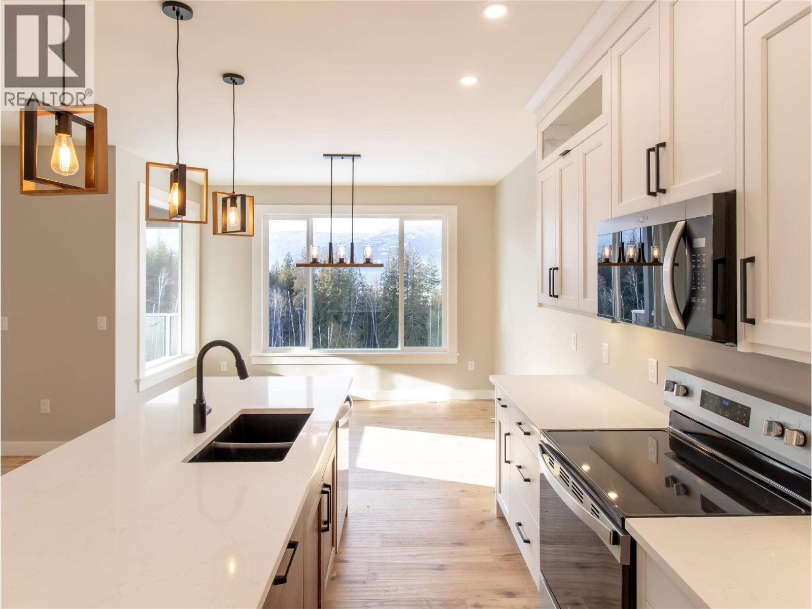 1721 9 Street Se, Salmon Arm, British Columbia  V1E 0G9 - Photo 11 - 10367508