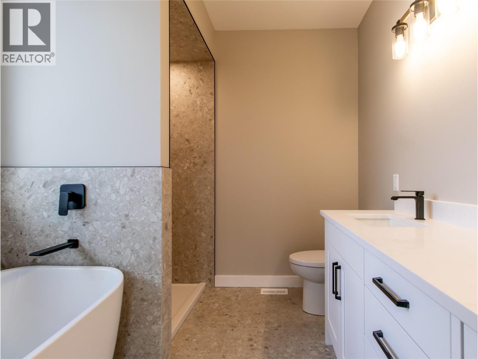 1721 9 Street Se, Salmon Arm, British Columbia  V1E 0G9 - Photo 19 - 10367508