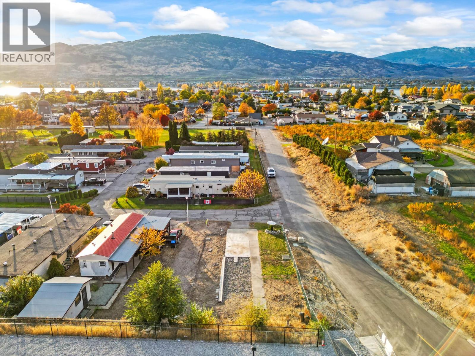 4911 Cedar Lane Unit# 30, Osoyoos, British Columbia  V0H 1V3 - Photo 1 - 10367475