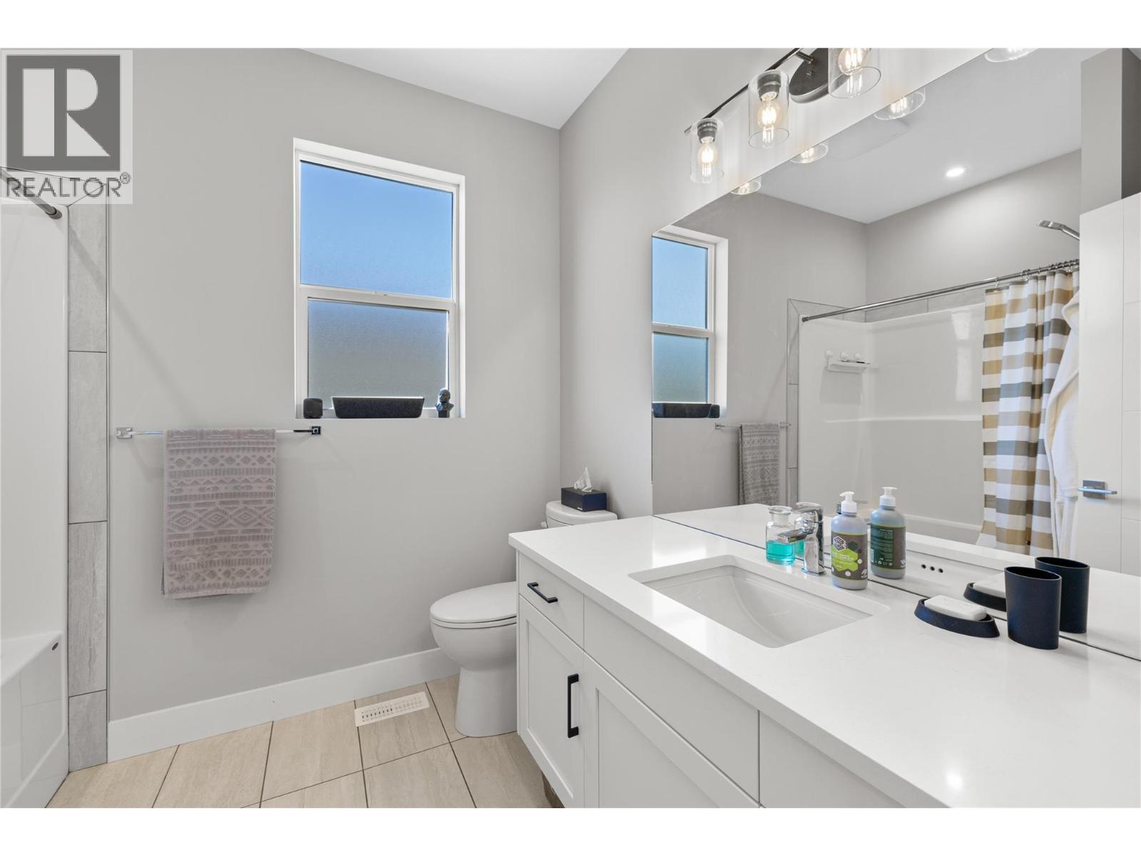 2353 Hawks Boulevard, West Kelowna, British Columbia  V4T 0A7 - Photo 27 - 10367451