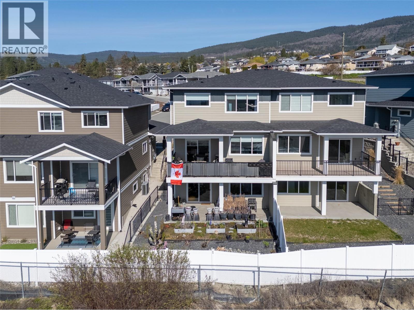 2353 Hawks Boulevard, West Kelowna, British Columbia  V4T 0A7 - Photo 3 - 10367451