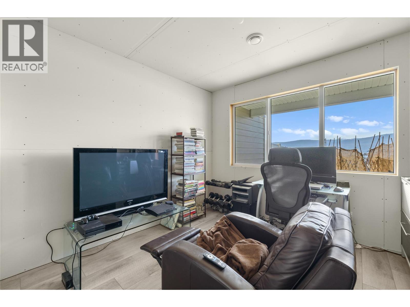 2353 Hawks Boulevard, West Kelowna, British Columbia  V4T 0A7 - Photo 30 - 10367451