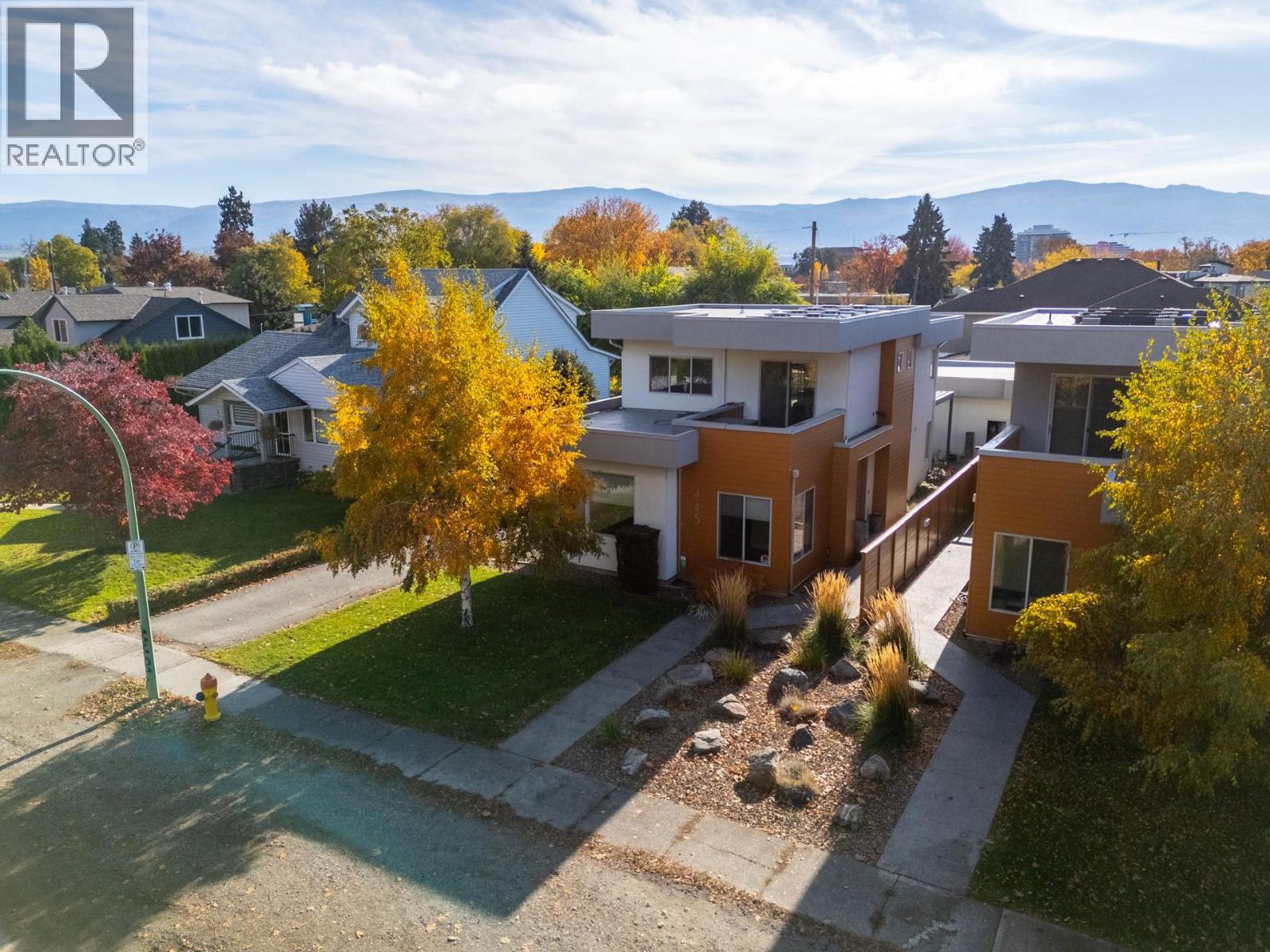 443 Christleton Avenue, Kelowna, British Columbia  V1Y 5H9 - Photo 2 - 10367139