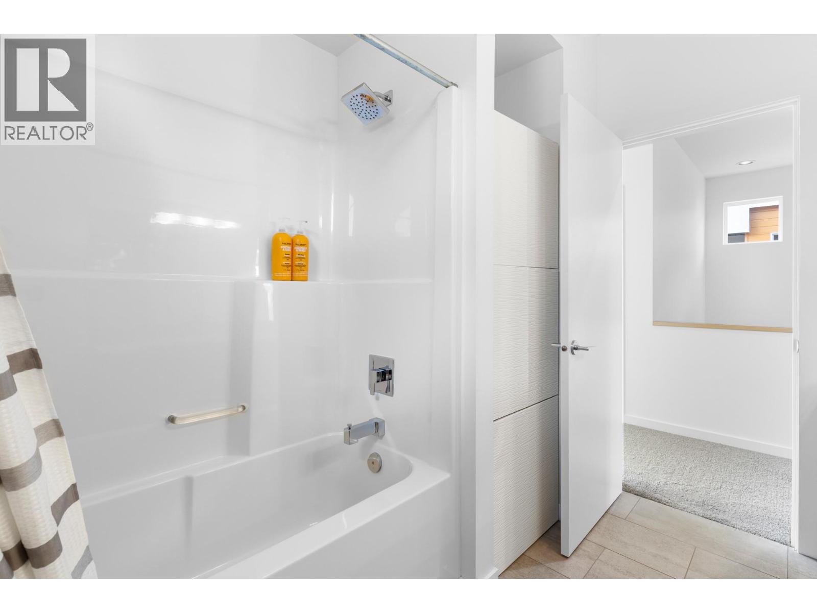 443 Christleton Avenue, Kelowna, British Columbia  V1Y 5H9 - Photo 42 - 10367139