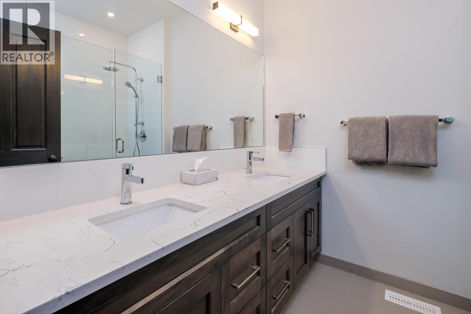 2001 Crest Road Unit# B, Rossland, British Columbia  V0G 1Y0 - Photo 26 - 10366877