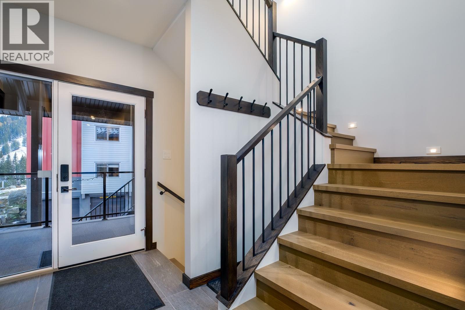 2001 Crest Road Unit# B, Rossland, British Columbia  V0G 1Y0 - Photo 30 - 10366877