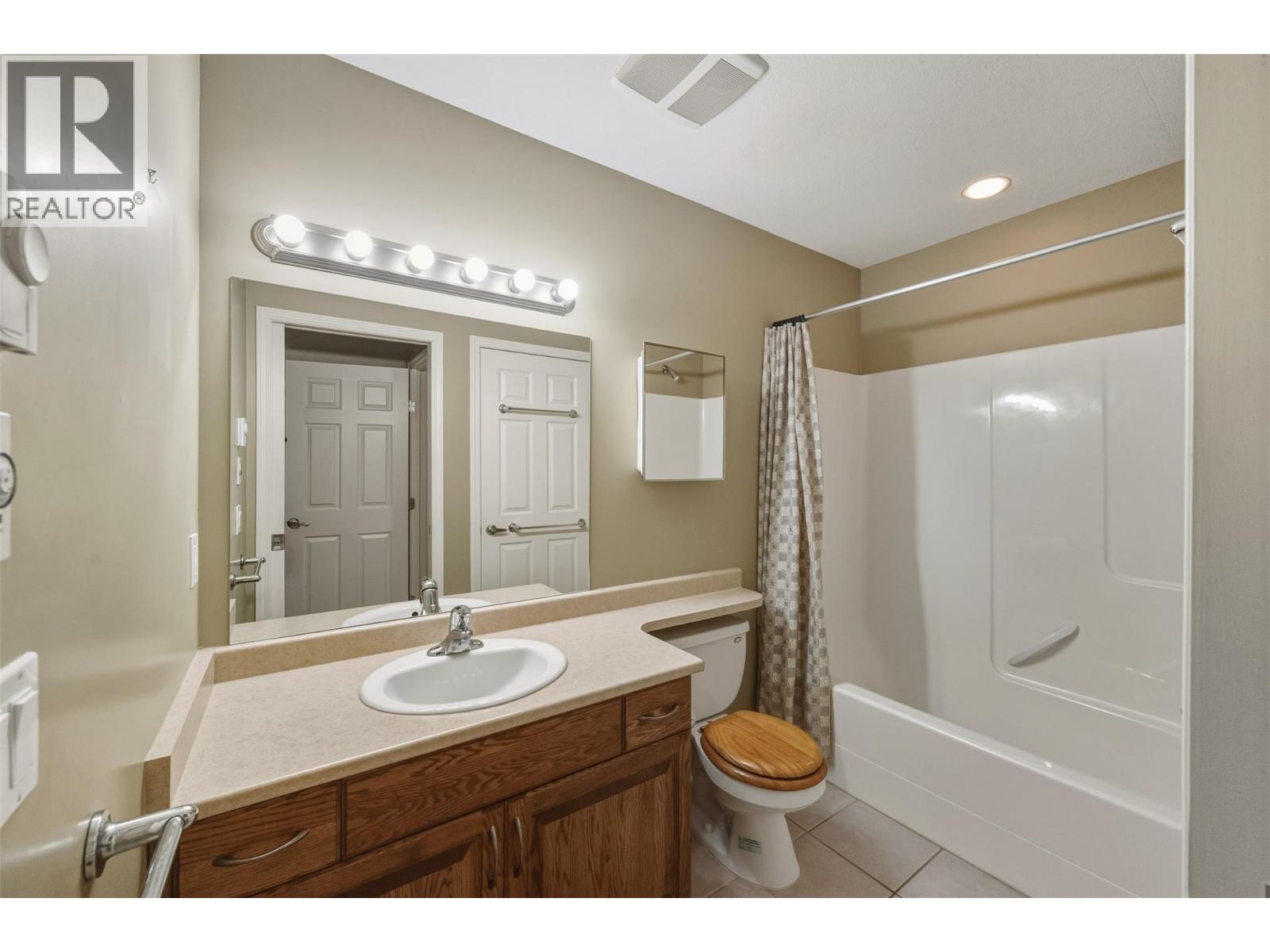 921 Spillway Road Unit# 105a, Oliver, British Columbia  V0H 1T8 - Photo 12 - 10367608