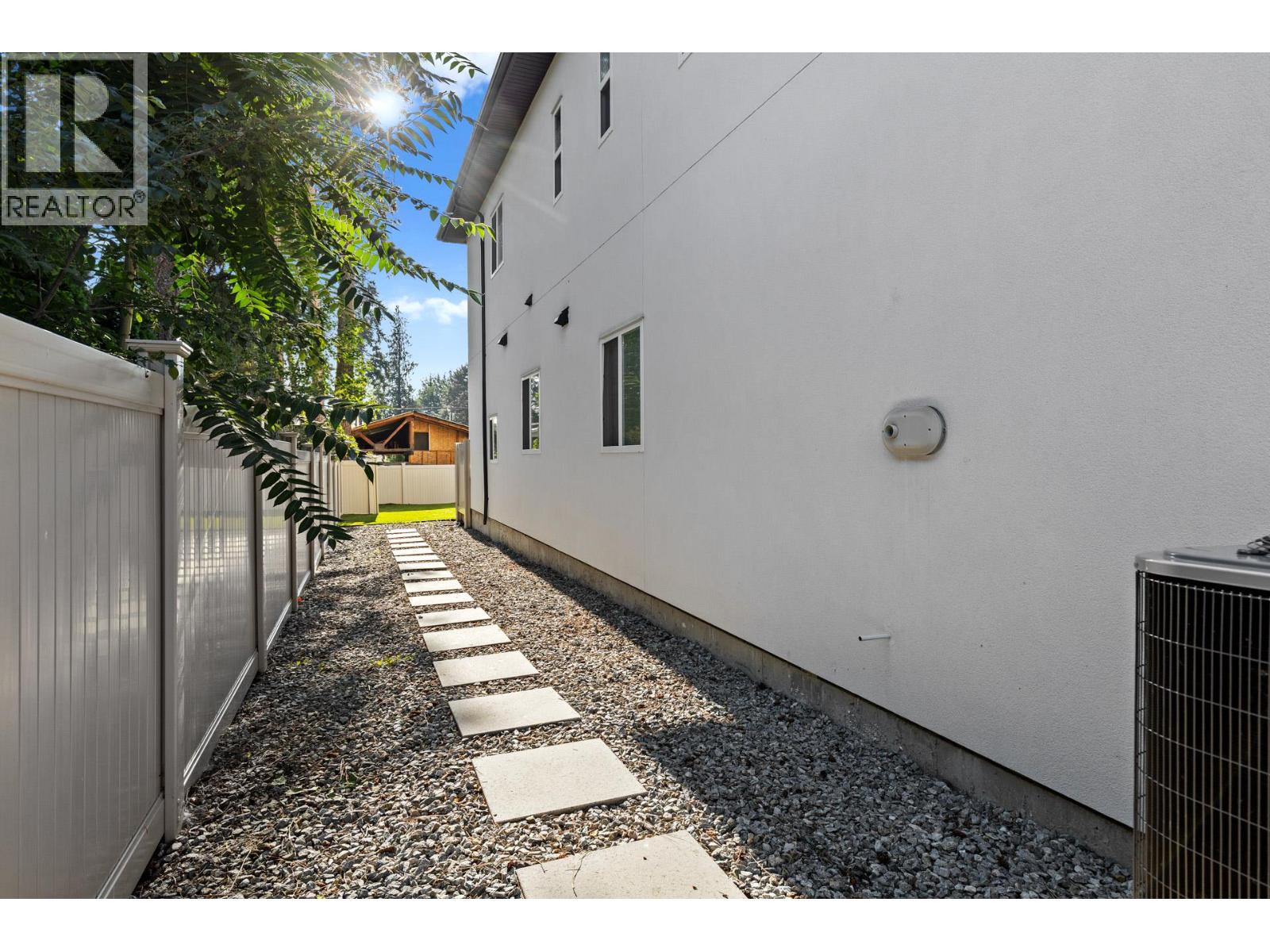 4630 Raymer Road, Kelowna, British Columbia  V1W 1J3 - Photo 69 - 10367598