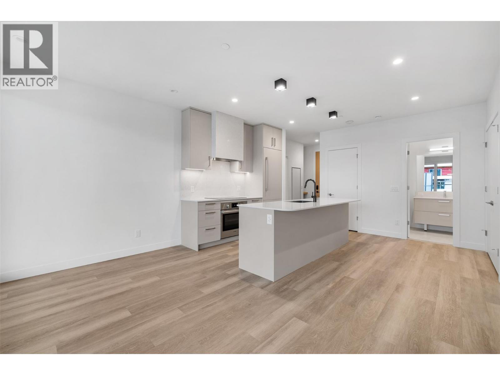 3340 Lakeshore Road Unit# 802, Kelowna, British Columbia  V1W 0H6 - Photo 9 - 10367666