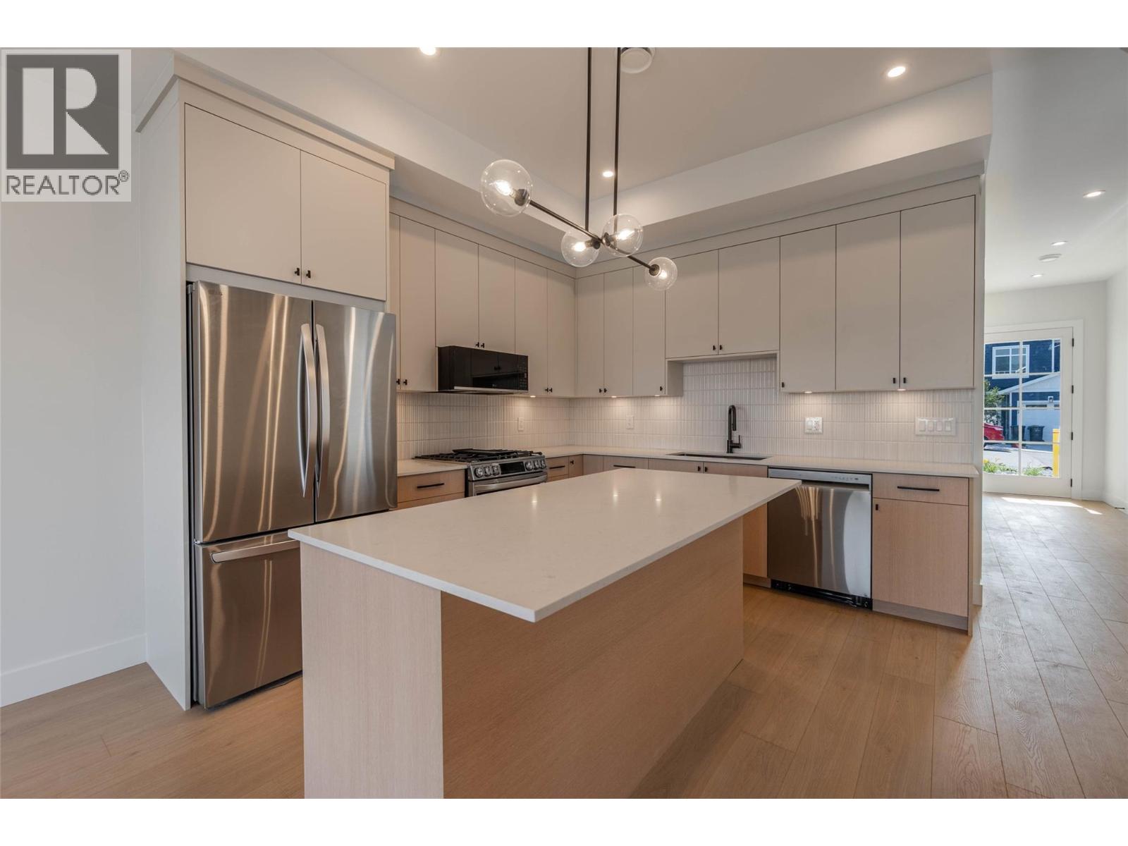 384 Chardonnay Avenue, Oliver, British Columbia  V0H 1T4 - Photo 10 - 10367592