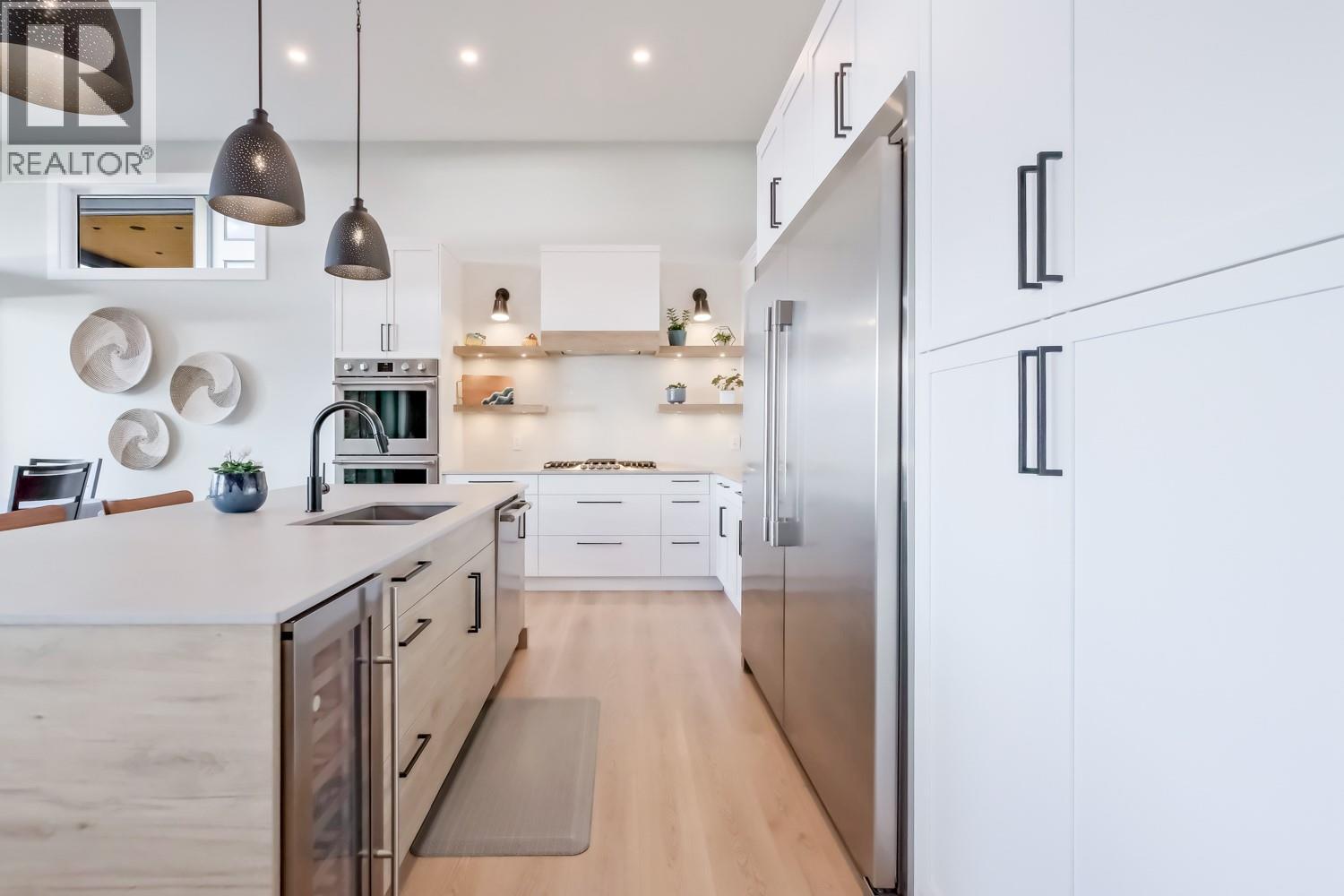 9874 Beacon Hill Drive, Lake Country, British Columbia  V4V 0A9 - Photo 22 - 10367340