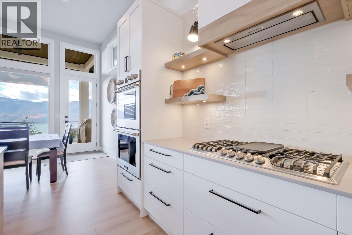 9874 Beacon Hill Drive, Lake Country, British Columbia  V4V 0A9 - Photo 23 - 10367340