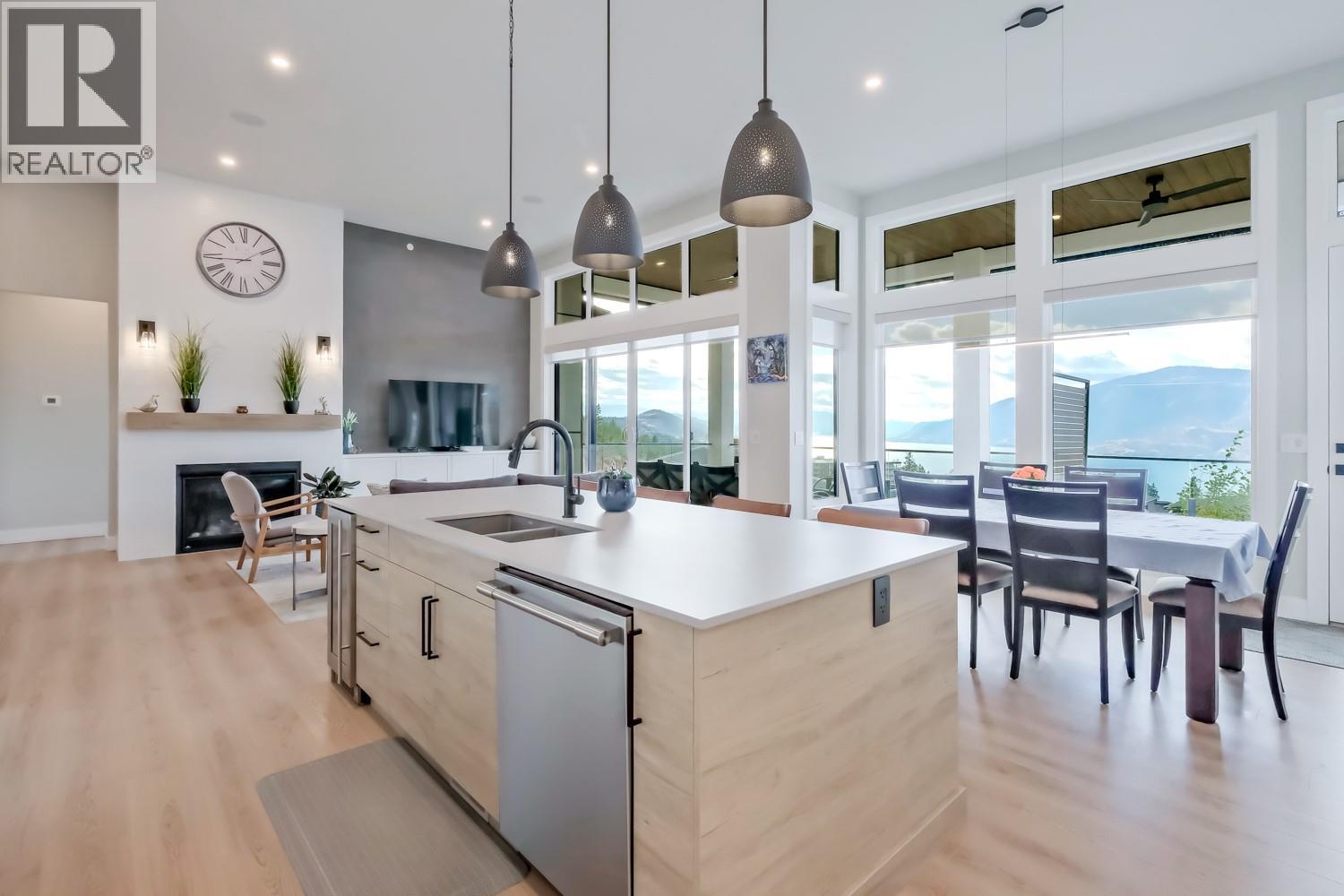 9874 Beacon Hill Drive, Lake Country, British Columbia  V4V 0A9 - Photo 24 - 10367340