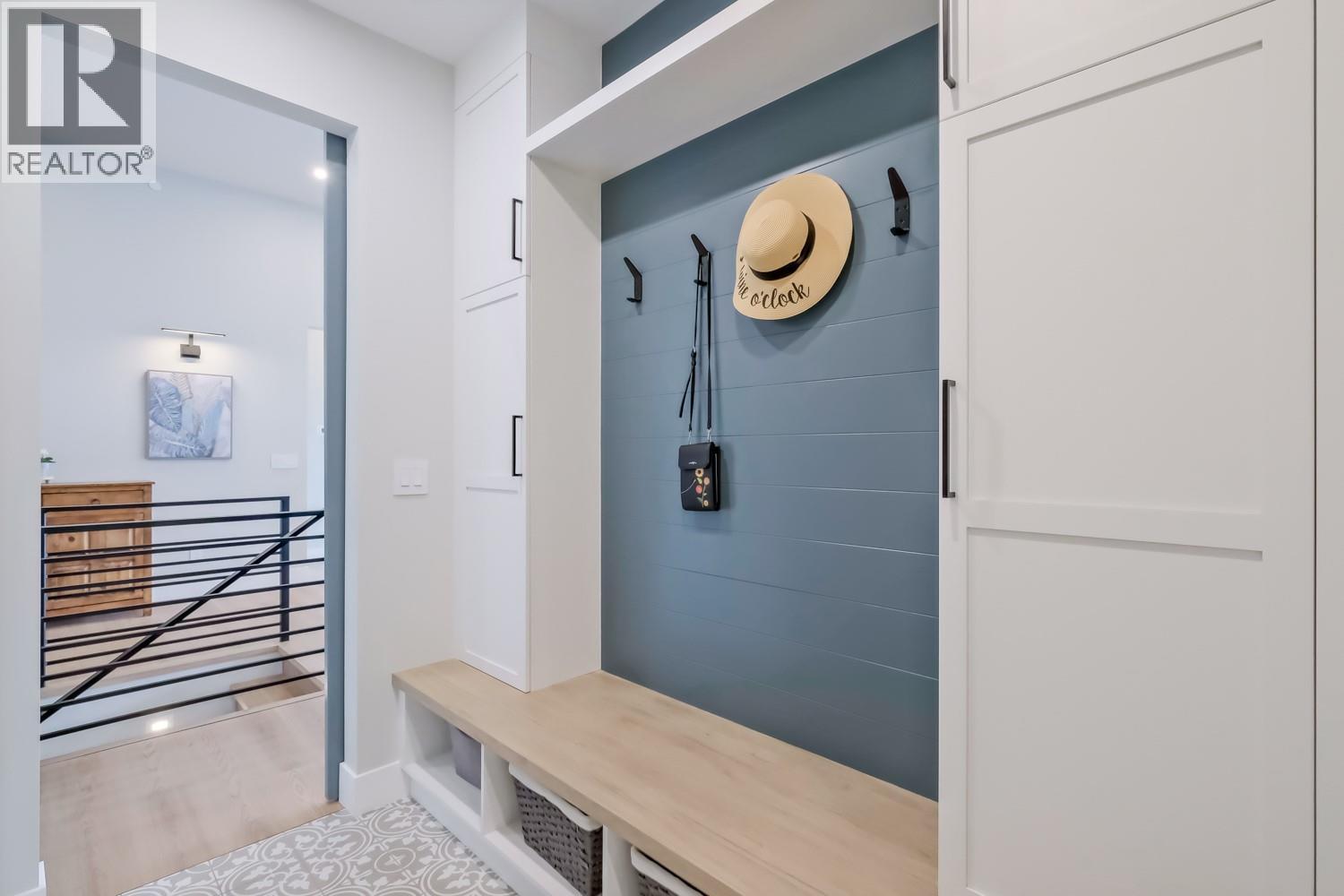 9874 Beacon Hill Drive, Lake Country, British Columbia  V4V 0A9 - Photo 38 - 10367340