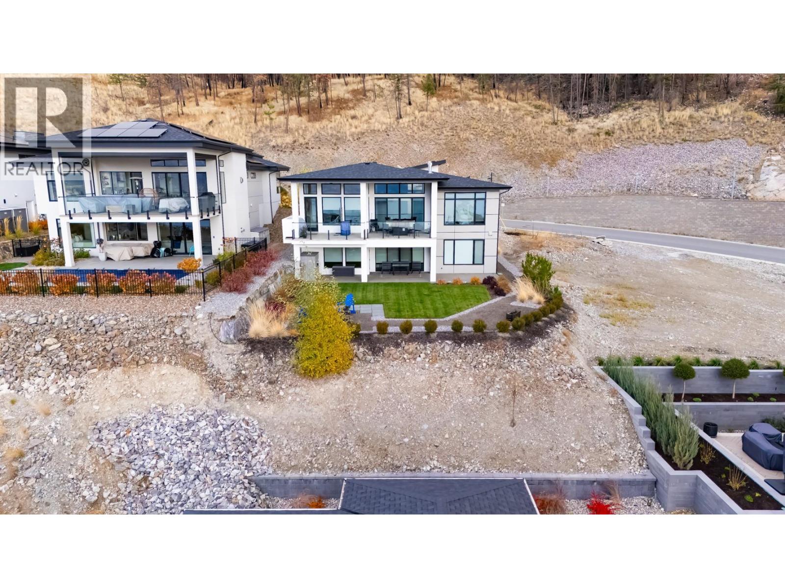 9874 Beacon Hill Drive, Lake Country, British Columbia  V4V 0A9 - Photo 6 - 10367340