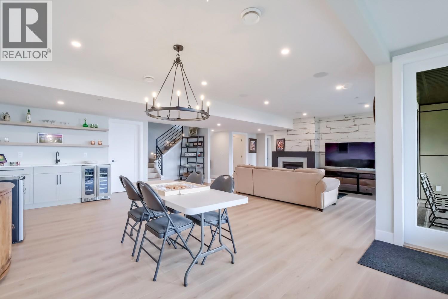 9874 Beacon Hill Drive, Lake Country, British Columbia  V4V 0A9 - Photo 62 - 10367340