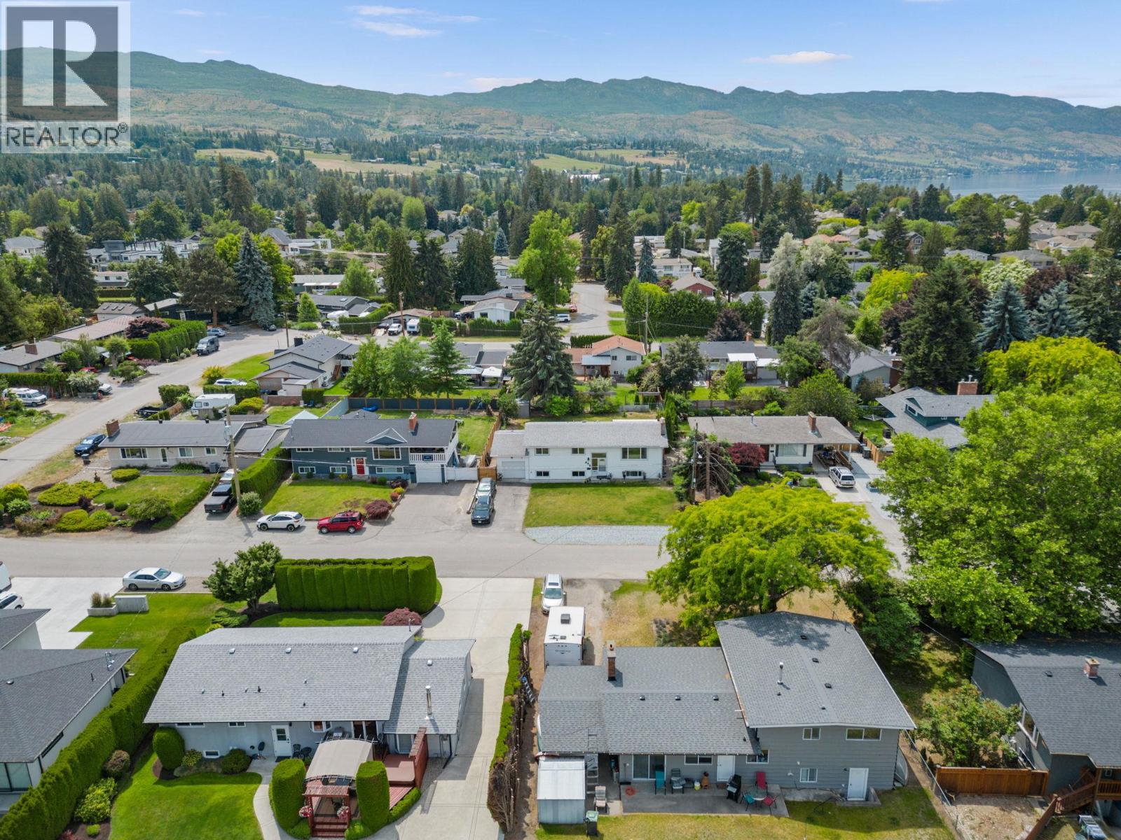 449 Barkley Road, Kelowna, British Columbia  V1W 1E4 - Photo 28 - 10367687