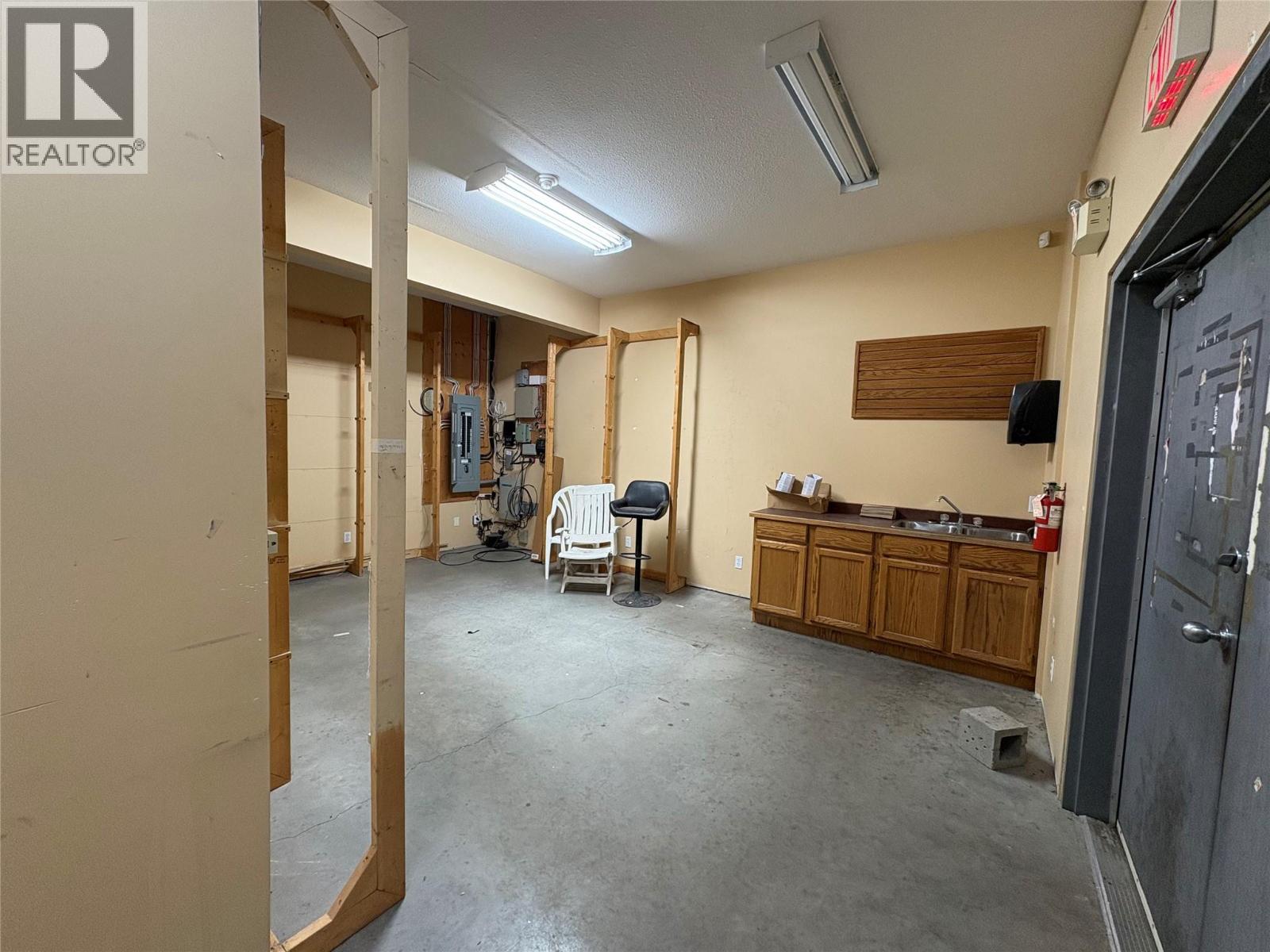 7851 Highway 97 Highway, Vernon, British Columbia  V1B 3R9 - Photo 12 - 10367574