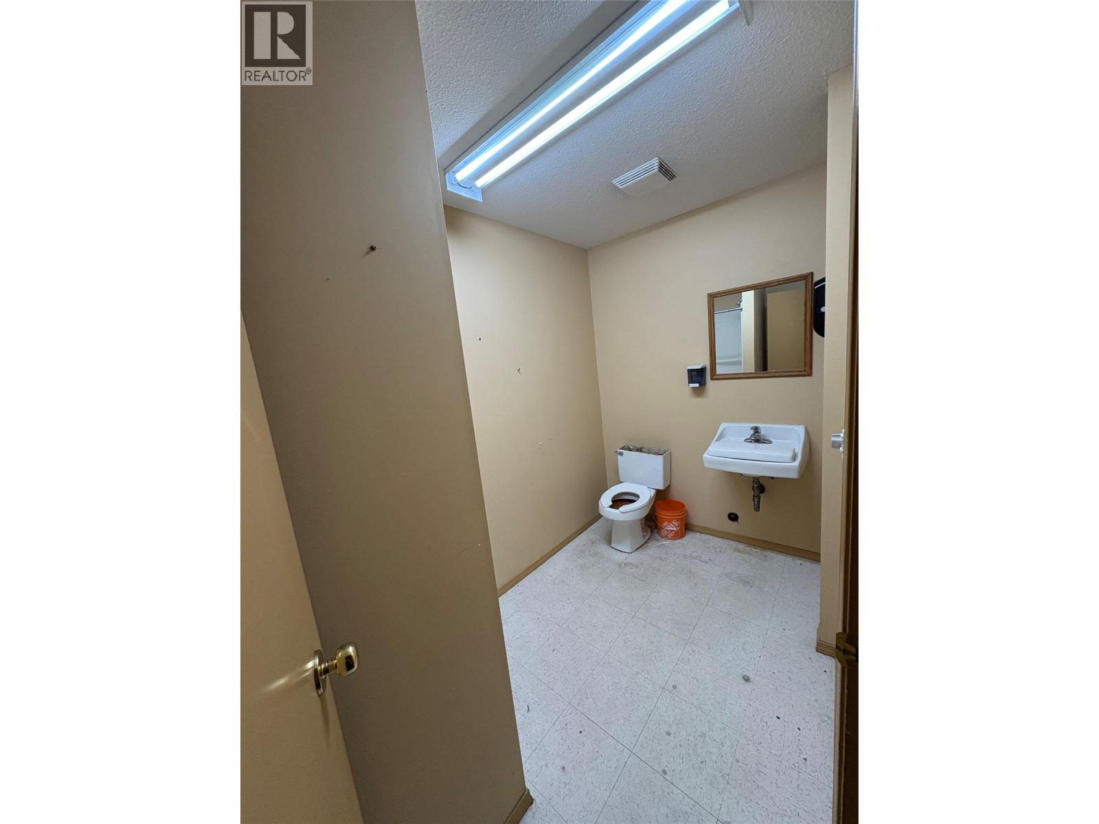 7851 Highway 97 Highway, Vernon, British Columbia  V1B 3R9 - Photo 14 - 10367574