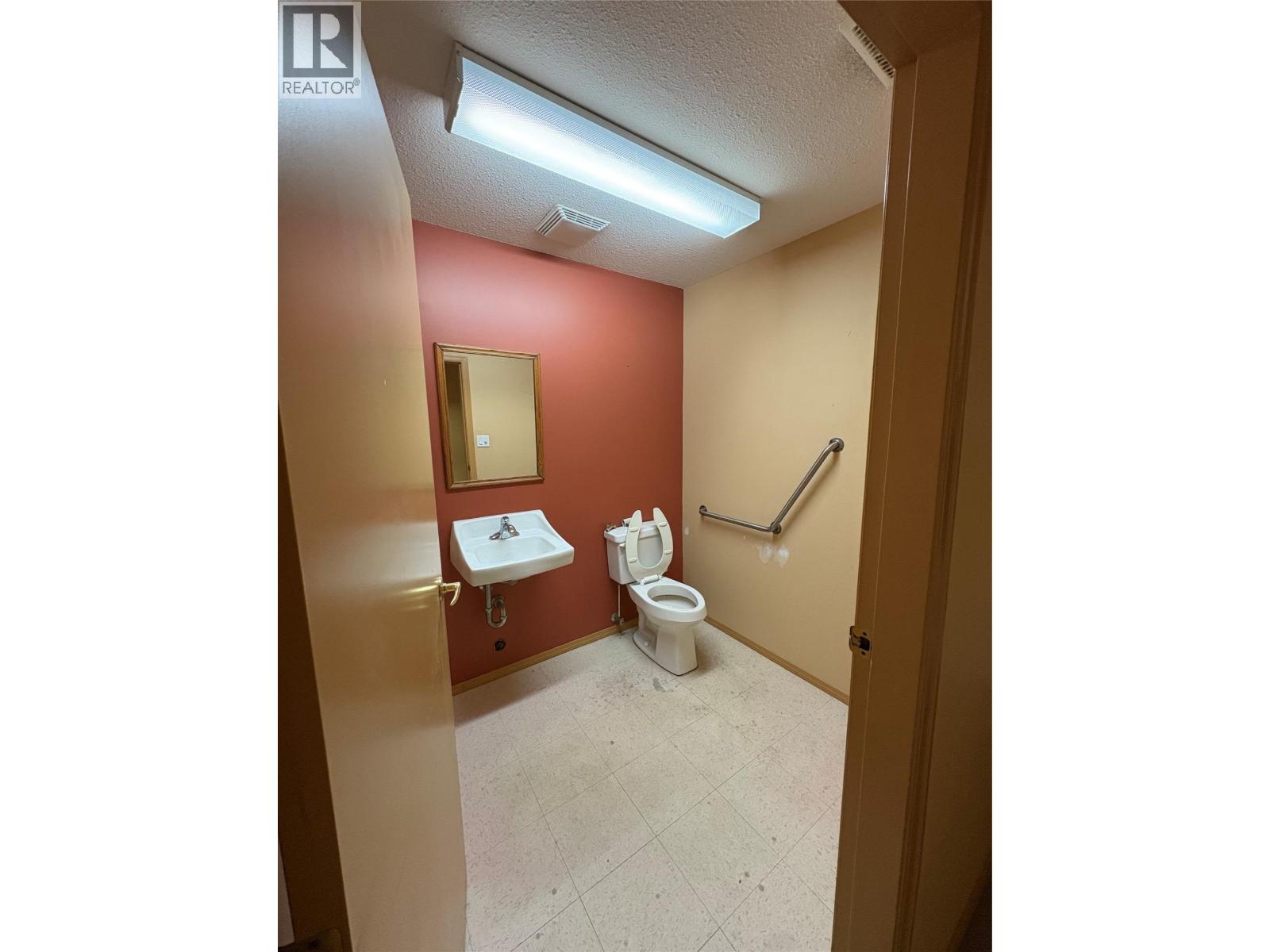 7851 Highway 97 Highway, Vernon, British Columbia  V1B 3R9 - Photo 15 - 10367574