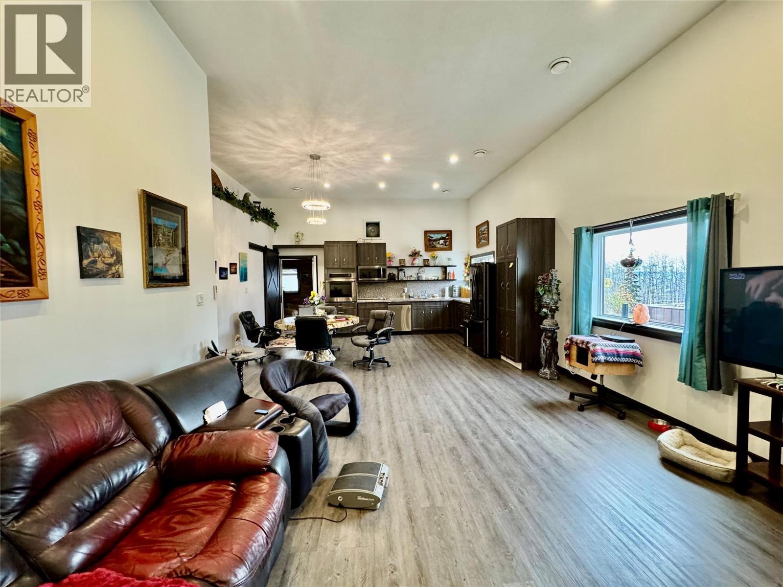 227 Patterson Road, Dawson Creek, British Columbia  V0C 2C0 - Photo 2 - 10367694